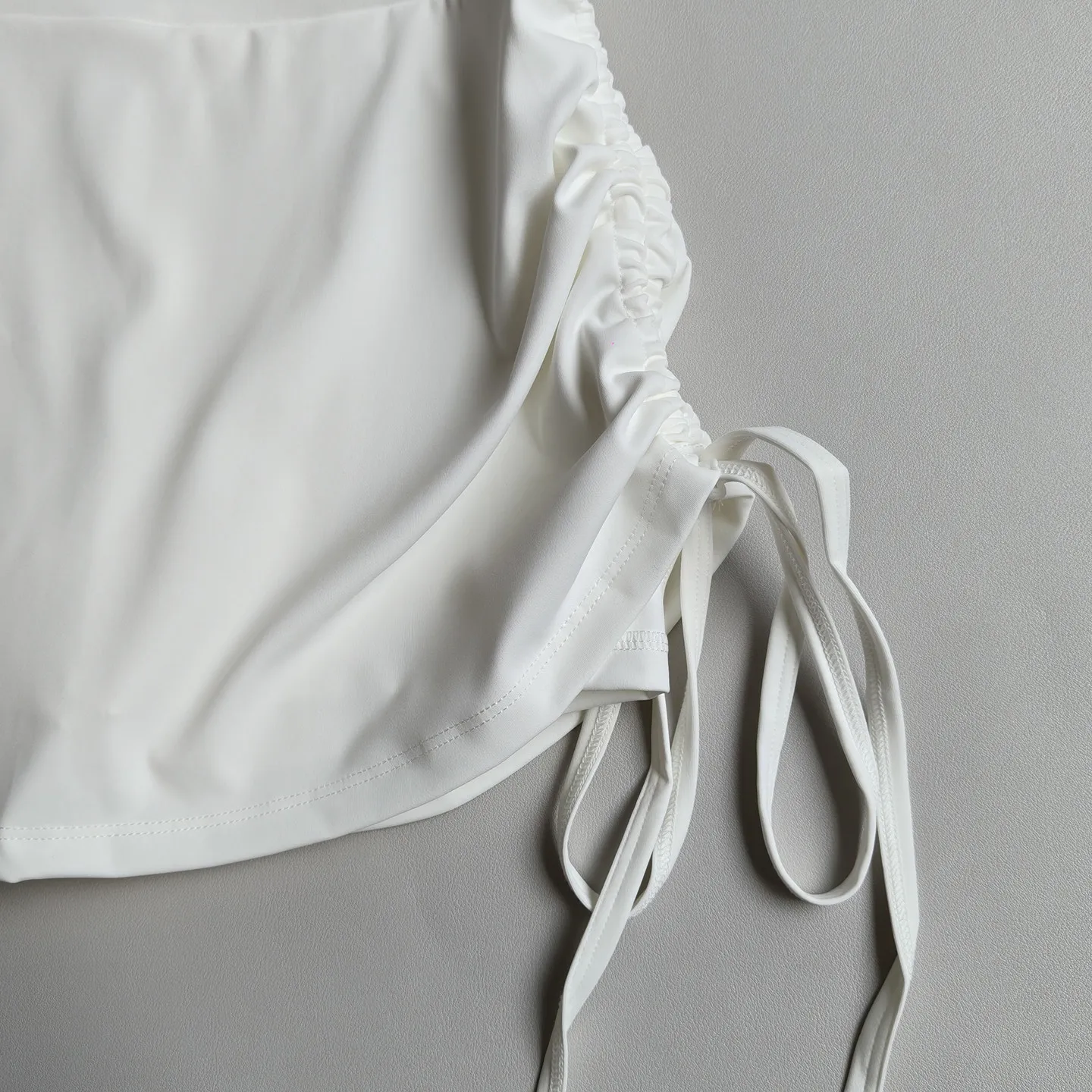 Sportlicher kurzer Rock, Anti-Exposure, hohe Taille, hüftformend, atmungsaktiv, schnelltrocknend, zweiteiliger Yoga-Fitness-Hosen-Imitat für den Sommer. – Detail 8