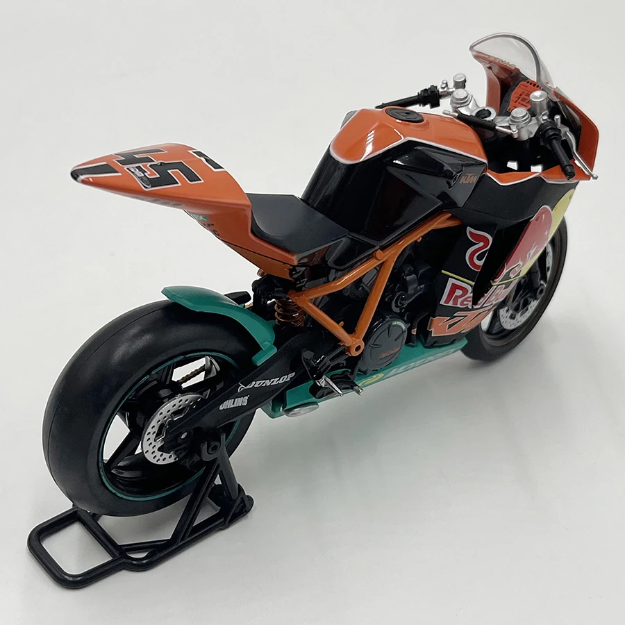 1:12 Diecast Motorcycle Model Toy 45# Superbike Miniature Replica For Collection ﻿