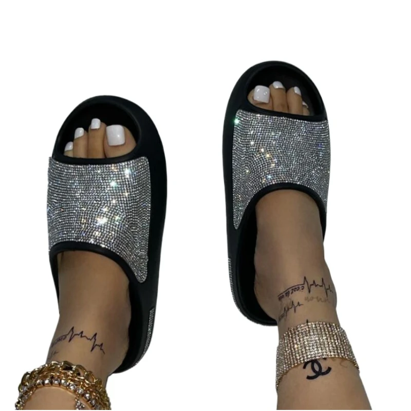 2024 Summer Women Slides Shoes Europe INS Thick Bottom Diamond Slippers New Online Celebrity Bling Bling Outdoor Fashion Sandals