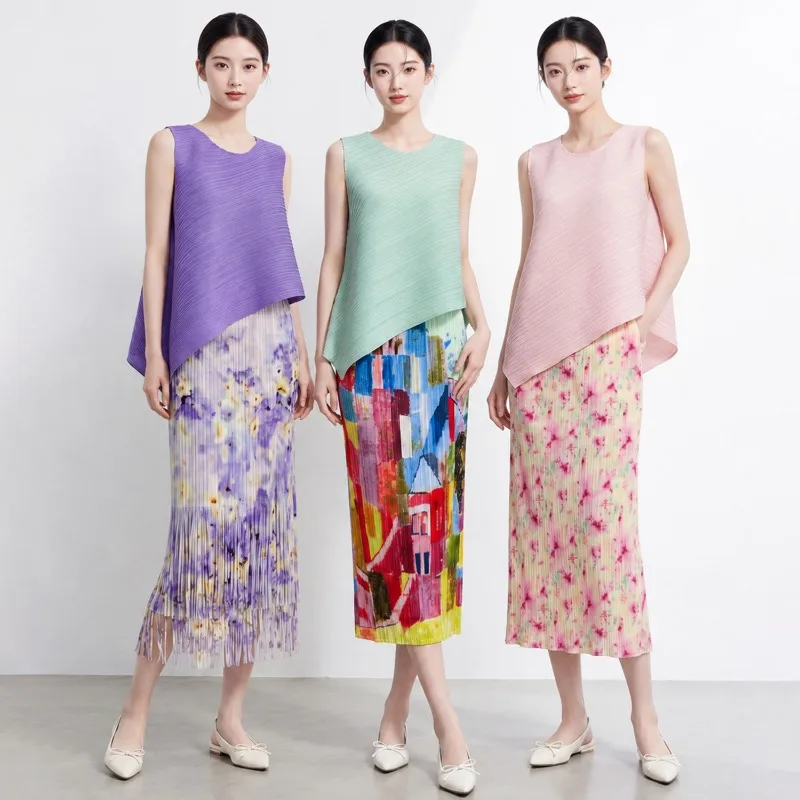 Miyake Pleated 2026 Top for Women Summer High-End Irregular Casual Fashion Loose Elegant Versatile Sleeveless T-Shirt Pleat