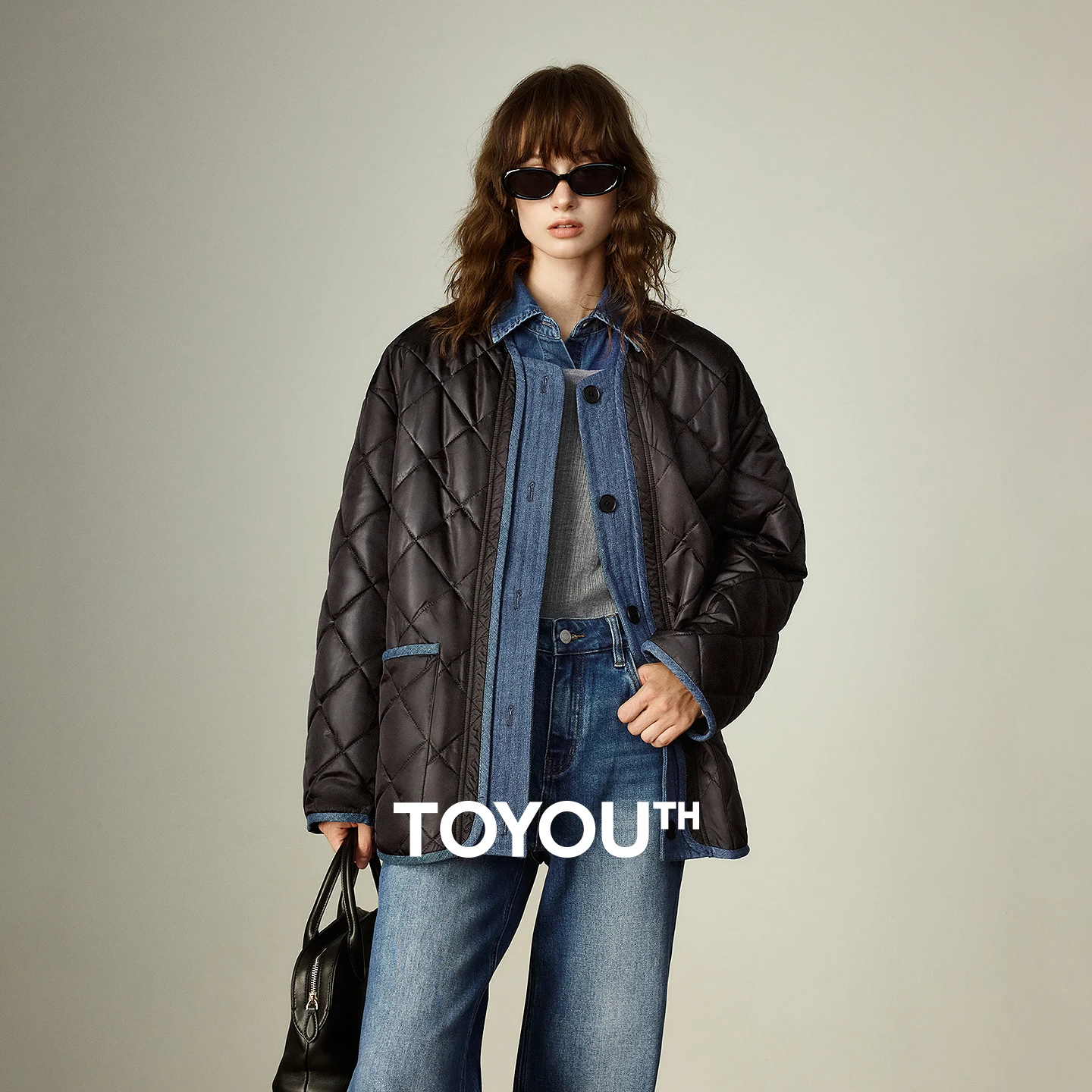 TOYOUTH معطف نسائي من القطن 2025 شتاء جديد بأسعار معقولة فاخر لامع سروال قصير مرقع عتيق Argyle الياقة المستديرة ملابس خارجية