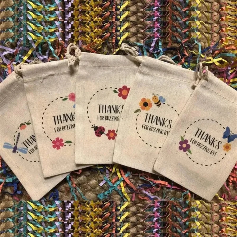 

Bees Butterfly Ladybug Dragonfly flower gift bags spring Insect theme girl first 1st happy Birthday Party baby shower decoration