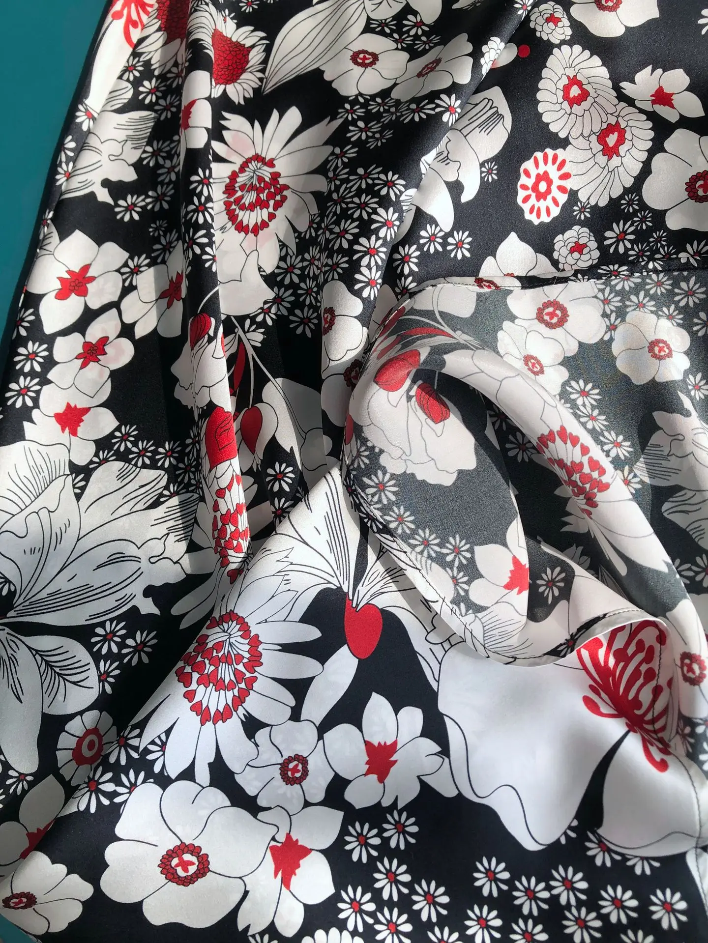 BirdTree-ผู้หญิง 16 มม.100% ผ้าไหมElegantกระโปรงเอวยางยืดพิมพ์ดอกไม้,โรแมนติกRetro Retro Partyกระโปรง,2025 ฤดูร้อนB57429CC