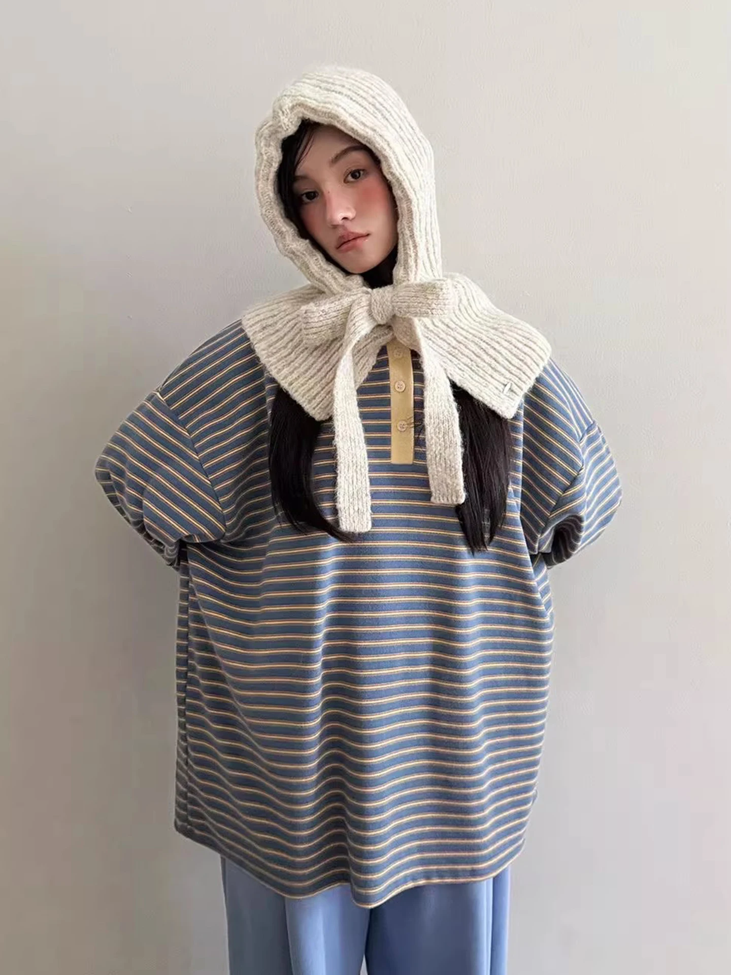 

Retro Anti-Aging Color Blo Striped Splicing Small Button T-irt Women Early Spring College Sle Loose Casual Base irt Top