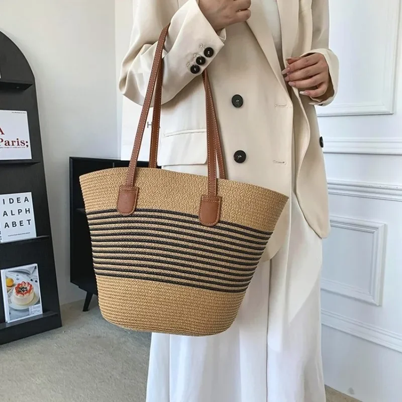 

Luxury Go-To Designer Diaper Bag Women Fashionable Leather Tote Large Capacity Elegant Crossbody Handbag For Party And More