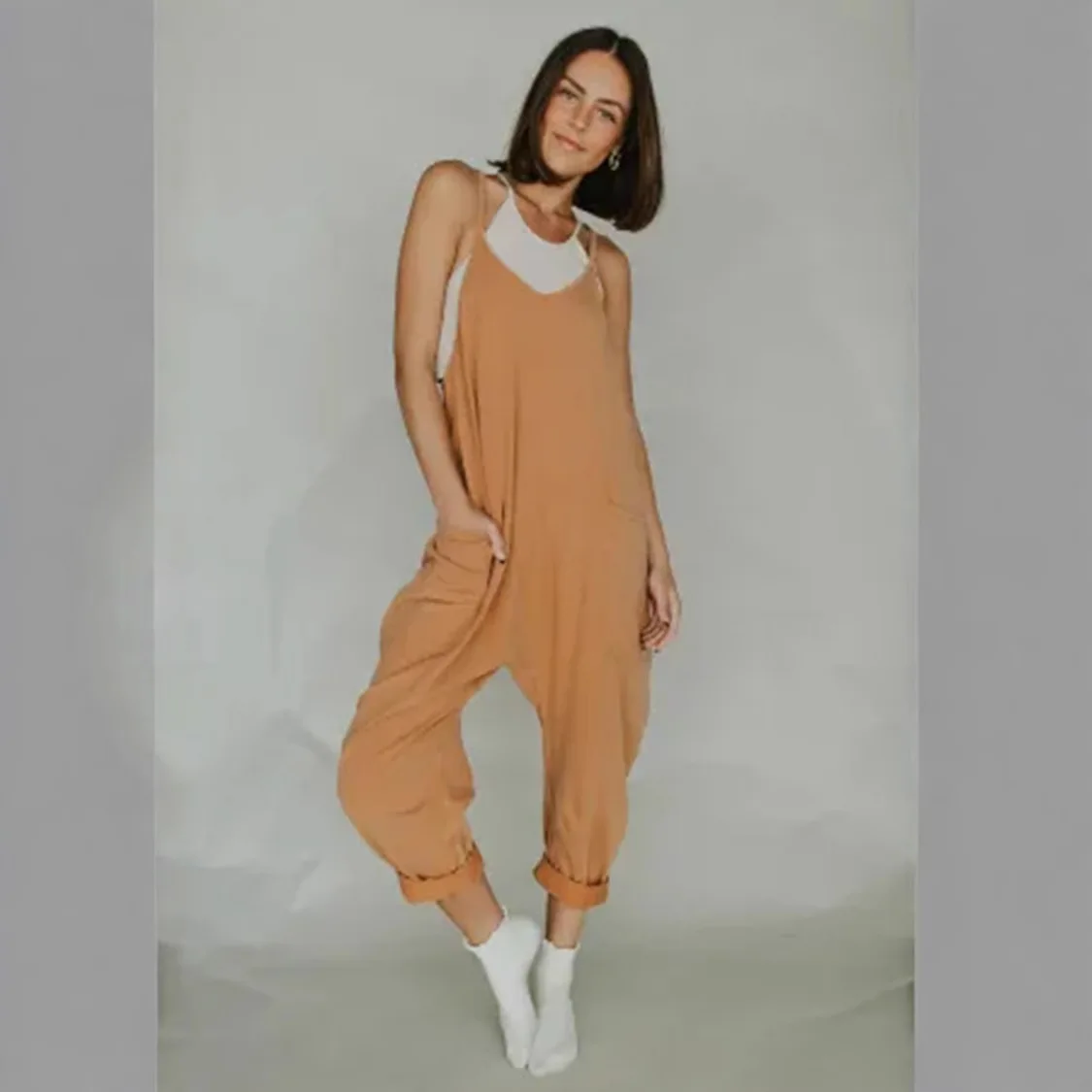 Spring And Summer New Fashion Versatile And Thin Women's Solid Color Casual Wide-leg Jumpsuit Big Pocket Jumpsuit