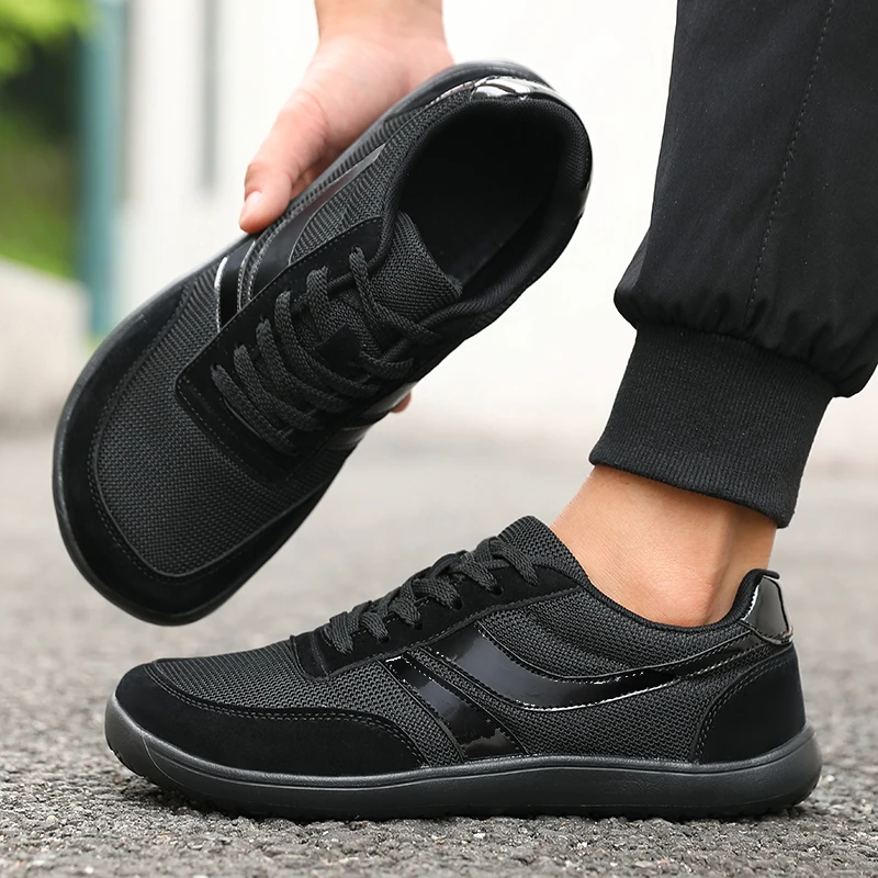 Mode Femme 2025 NouveautéCasual Sneakers Spring and Summer Flat Shoes Tamanos Femininos Tennis Skateboard Social Shoe Male
