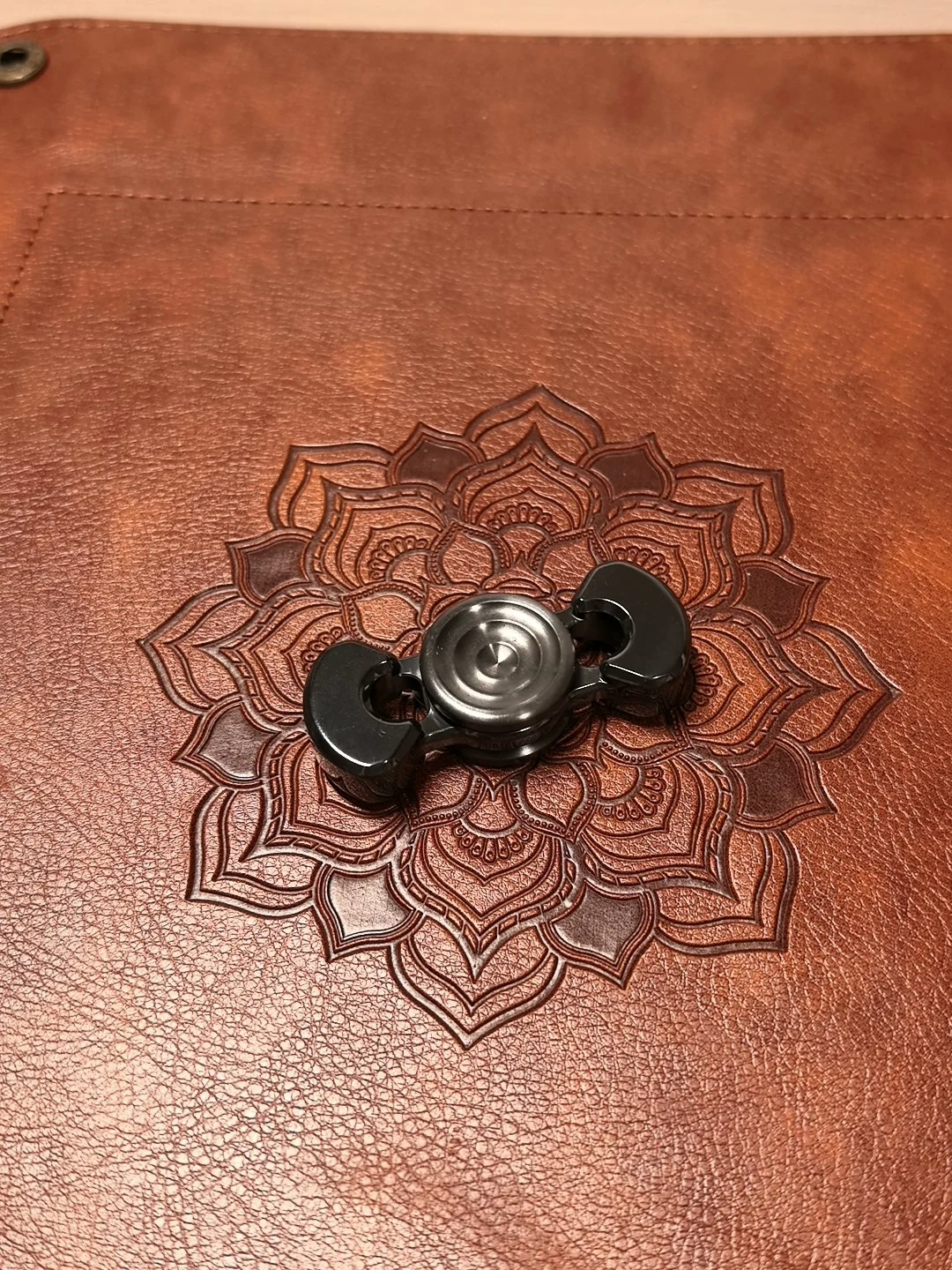 Two leaf crow top XL, stainless steel gyroscope EDC