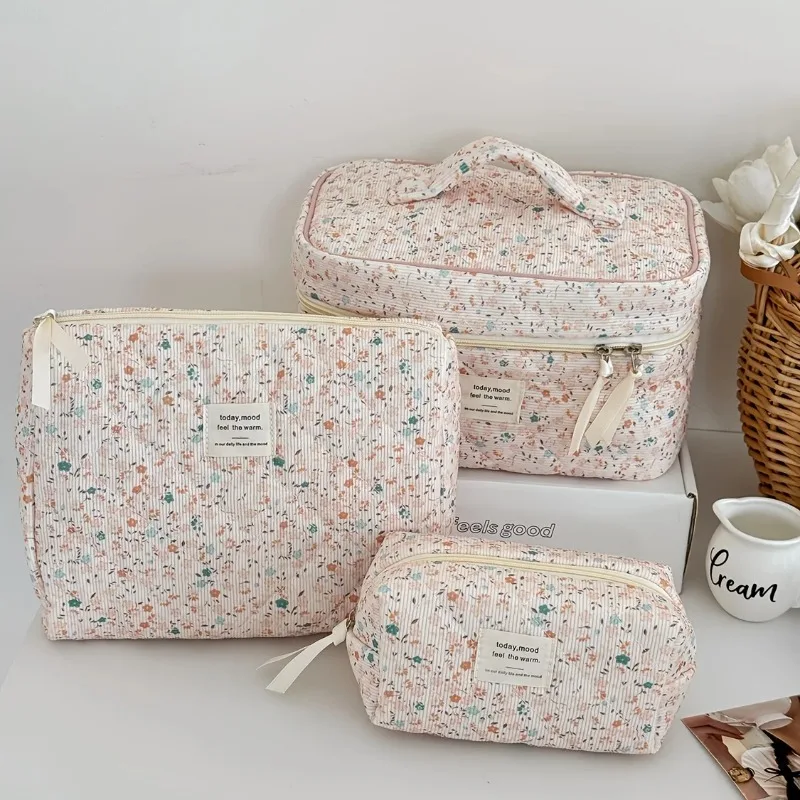 

3Pcs Fashion Vintage Flower Women Makeup Bag Tote Portable Female Cosmetic Storage Handbag Travel Organizer Zipper Quilted Bag