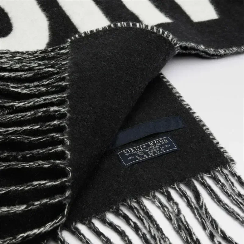 100% وشاح من الصوف للنساء العلامة التجارية الفاخرة الشتاء سميكة الدافئة الرقبة الأوشحة حرف واحد فقط جودة عالية السيدات موضة شال كشمير 2025