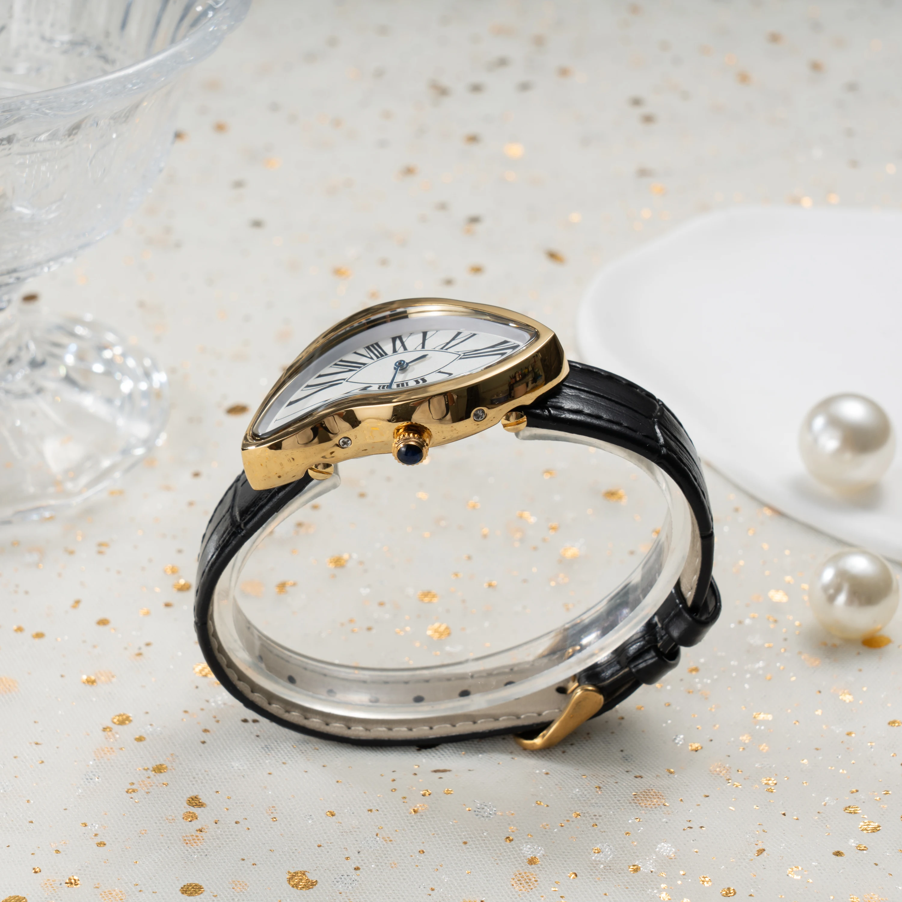 Retro Y2K Roman Number Twist Crash Melting Watch Quartz Abstract Distorted Curved Watch Fashion Men Wrist Reloj