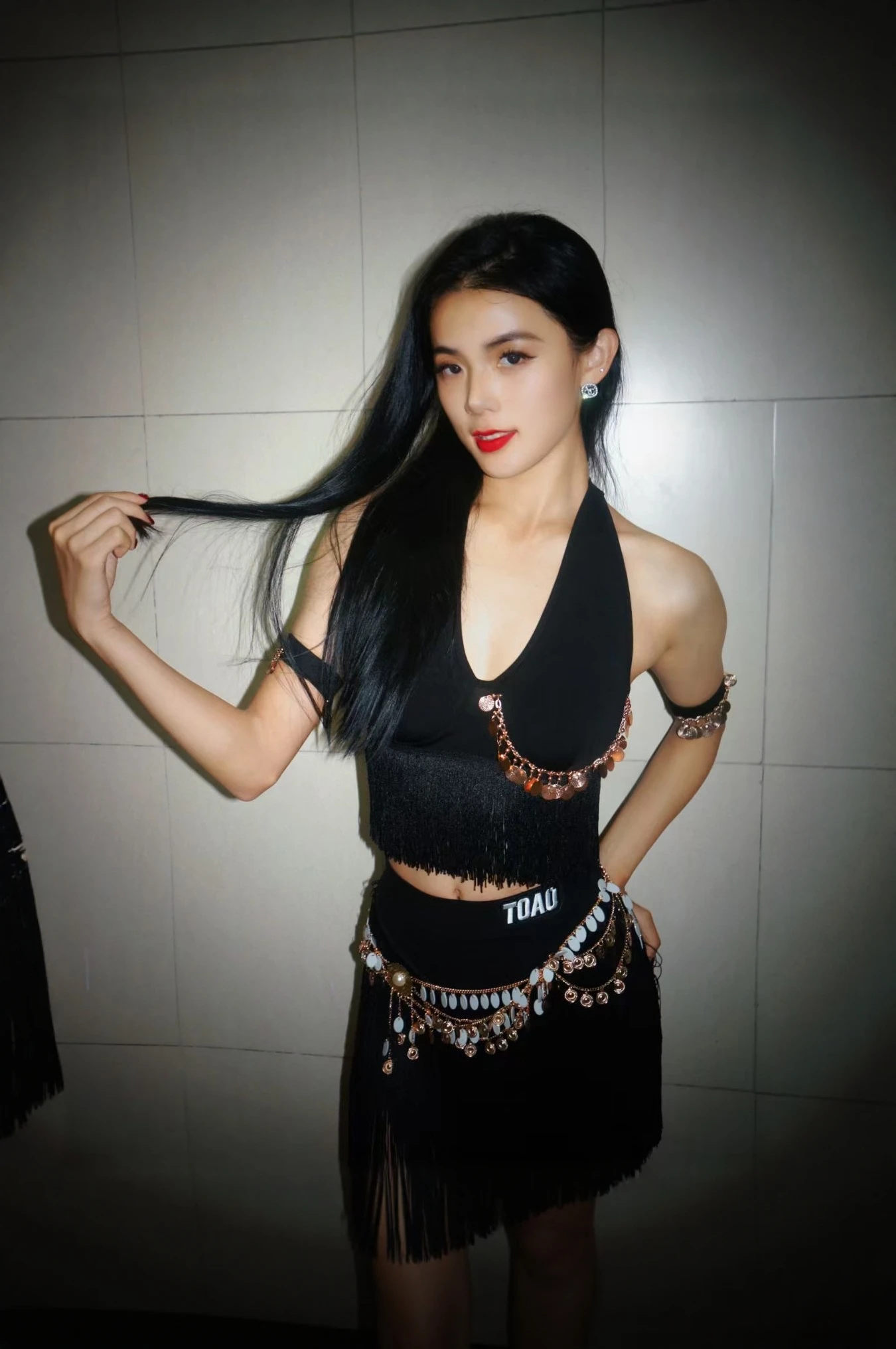 

UK Latin Dance Dress Black & Gold Two-Piece Set with Fringe for Ballroom Practice & Performance Ballroom dance costumes