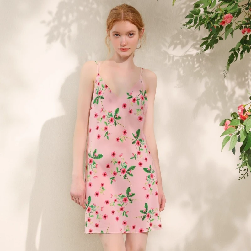 2026 Summer New Fashionable French Style Casual Loose Pure Desire Printed V-neck Sweet Cross Back Sexy Strap Sleepwear for Women