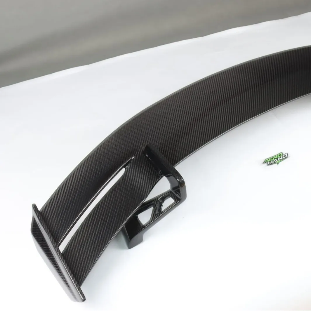 Suitable for Audi R8 TTRS carbon fiber hollow tail modified spor fixed wind wing sedan universal spoiler