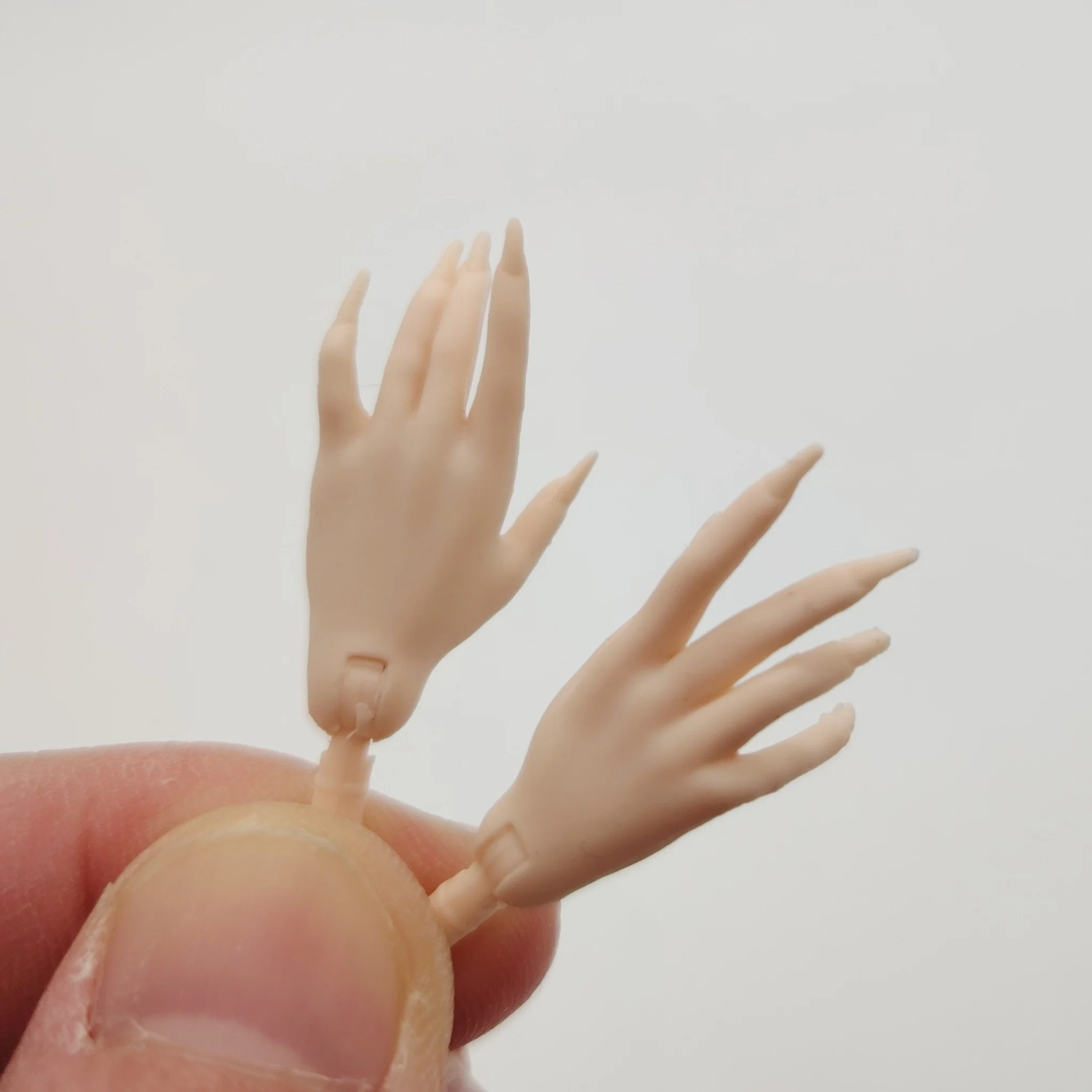 Fashion Girl 1/6 Scale Cream Skin Long Nails Female Doll Hands Replacement