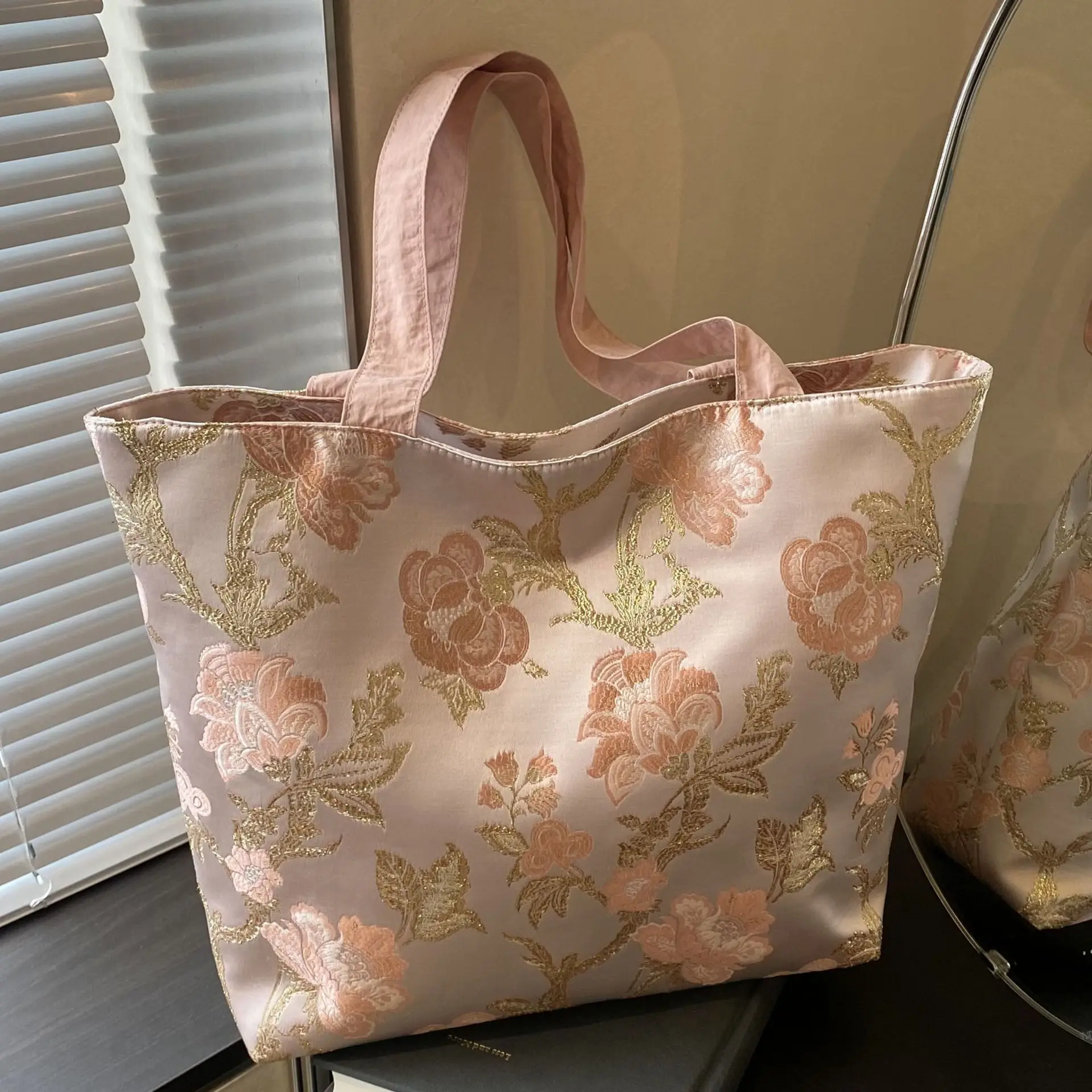 

Новая женская сумка с вышивкой в китайском стиле, большая вместительная жаккардовая ткань, сумки на одно плечо, универсальная сумка-тоут для покупок