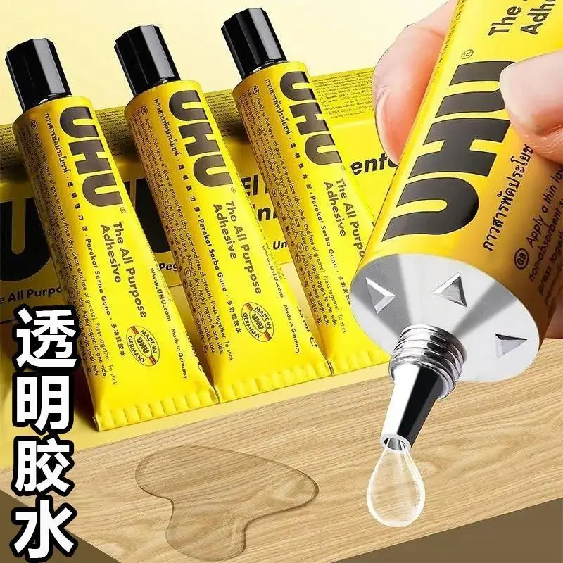 UHU Super Glue to preferowany klej do rękodzieła o niezwykle mocnej przyczepności i w formie białej, płynnej pasty.