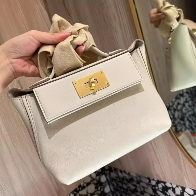 

Платиновая кожаная сумка Hanrted, новинка 2025 года, легкая роскошная сумка для пельменей с крыльями Briti Sle со съемным плечом...