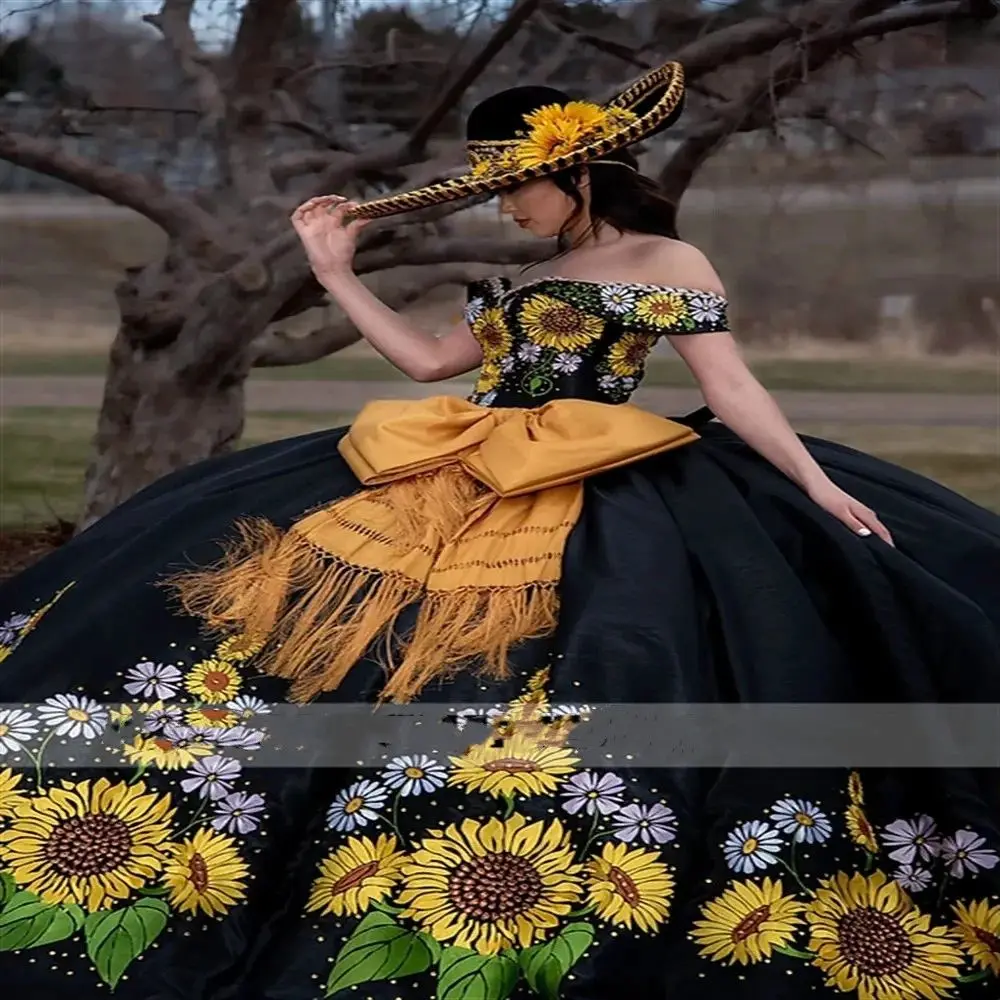 Lorencia vestido de quinceañera negro, vestido de fiesta de princesa dulce, apliques bordados de girasol con lazo, cumpleaños de 16 años, YQD185