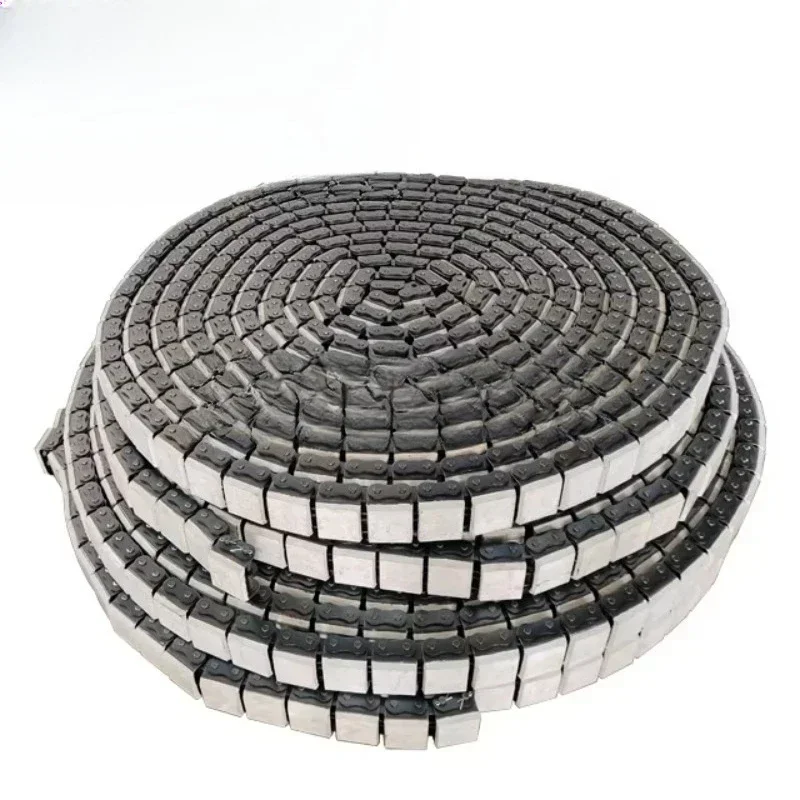 Roller Chains with Vulcanized Elastomer Profiles Alloy Conveyor Chains with U Type Attachments