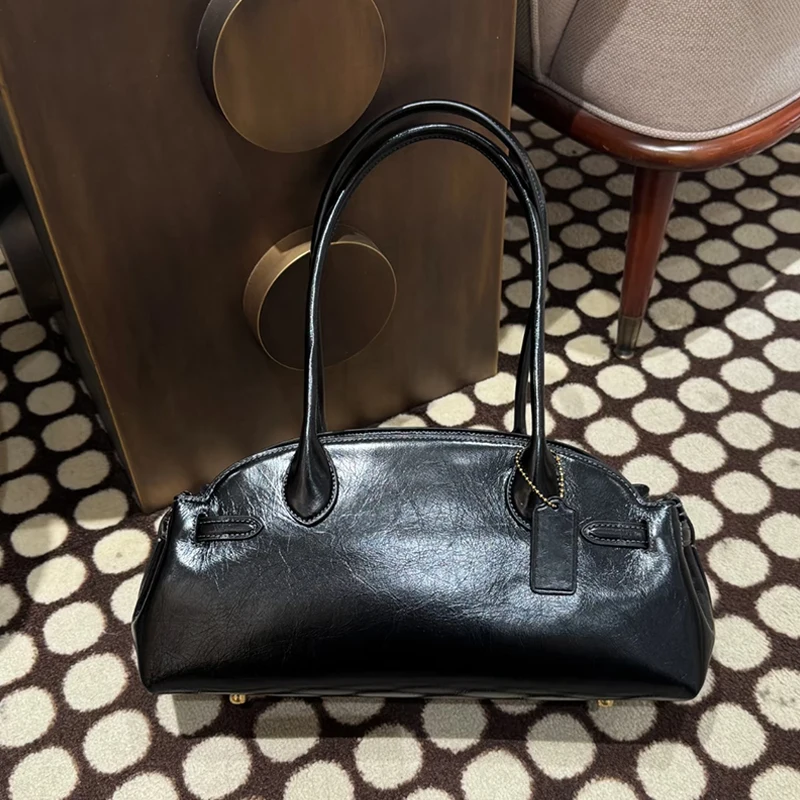 

2025 New Large Capaci Underarm Bag Luxury Tote Bag Breadsti Bag Single oulder Bag Boston Bag Commute Sle Soft Leather