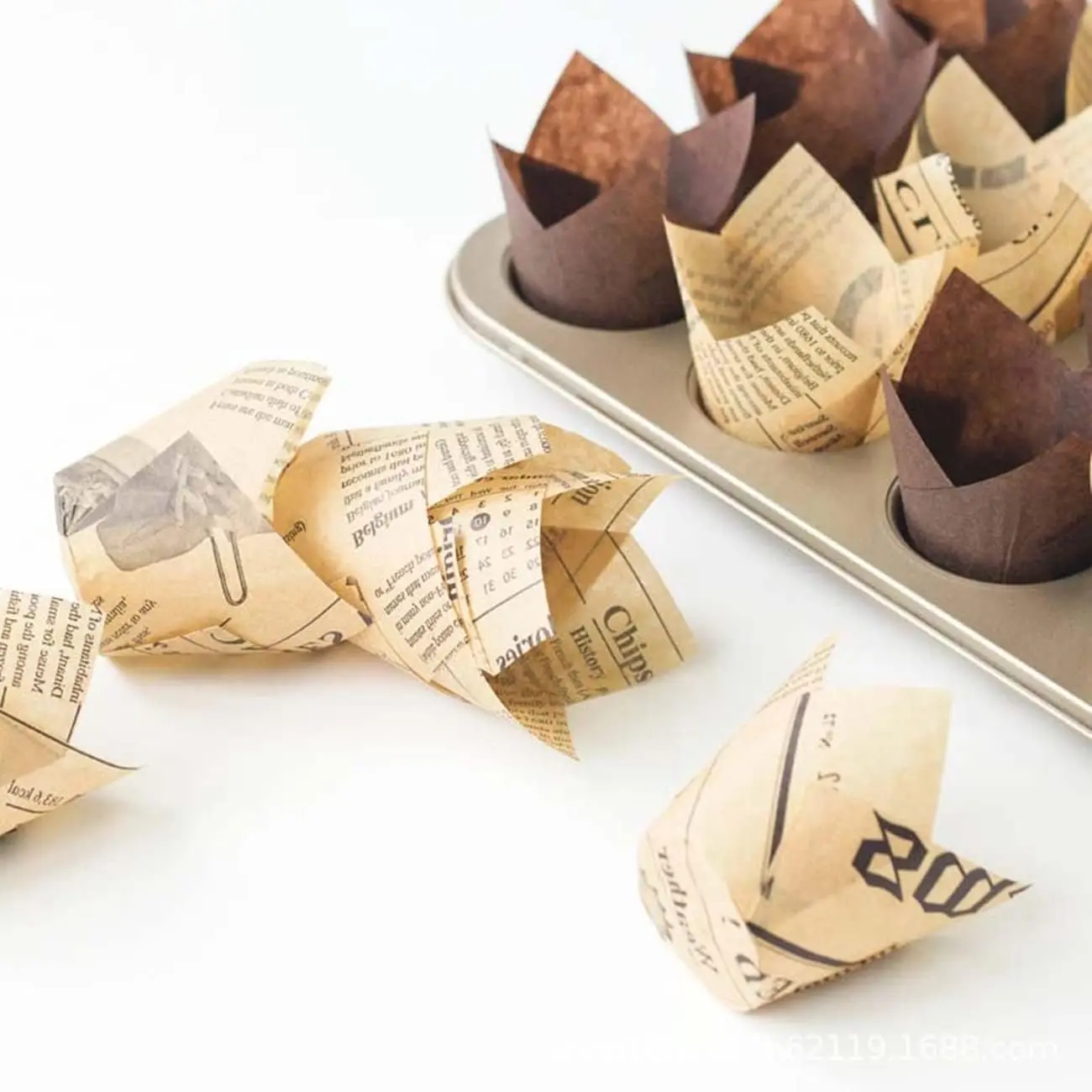 40/100/200Pcs Tulip Cupcake Liners, Muffin Cupcake Paper Wrappers with Gold Print, Baking Cup Holder for Wedding, Birthday