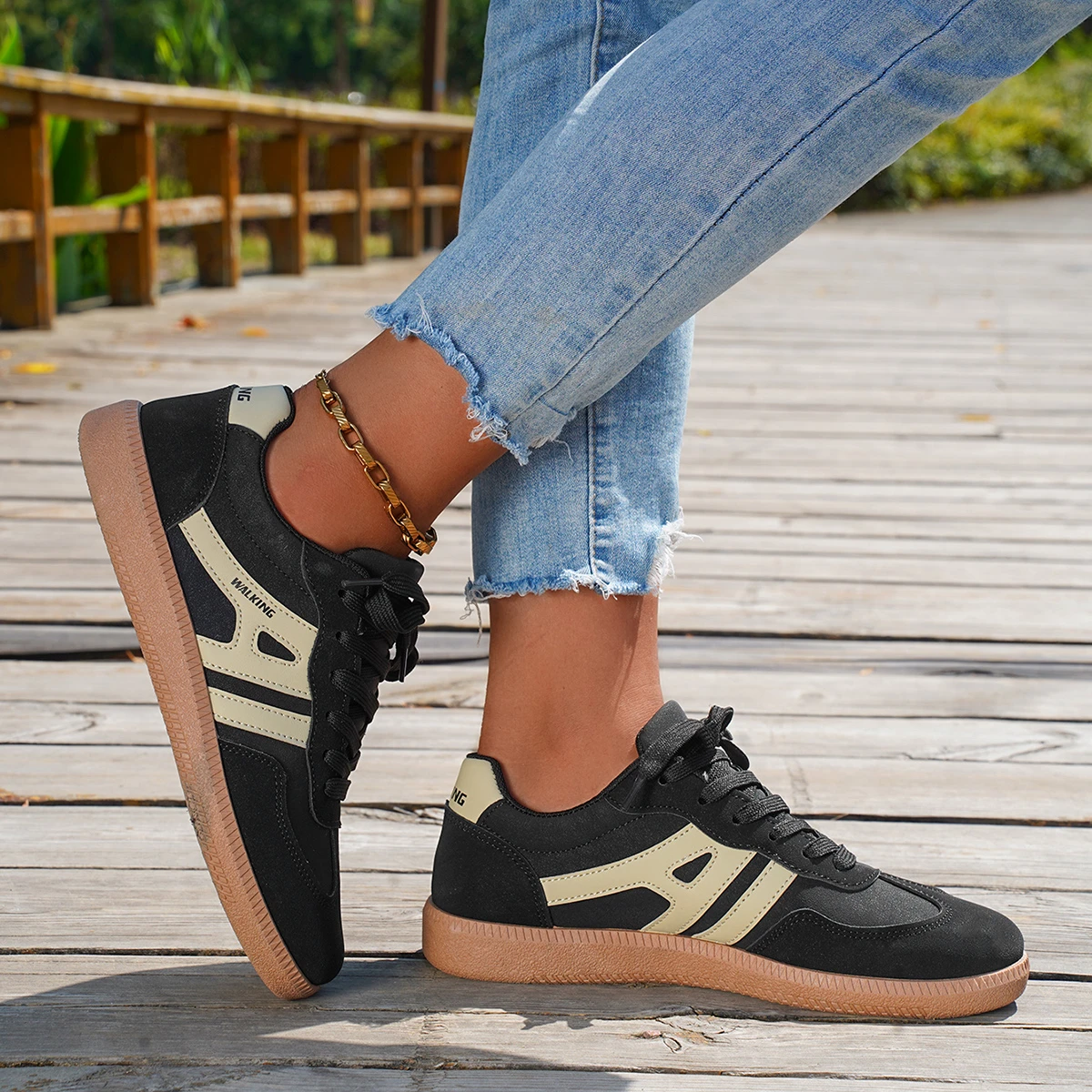 Women Sneakers Spring Autumn New Fashion Flats Sports Shoes Women Casual Outdoor Lace Up Low Top Running Shoes Women Sneakers