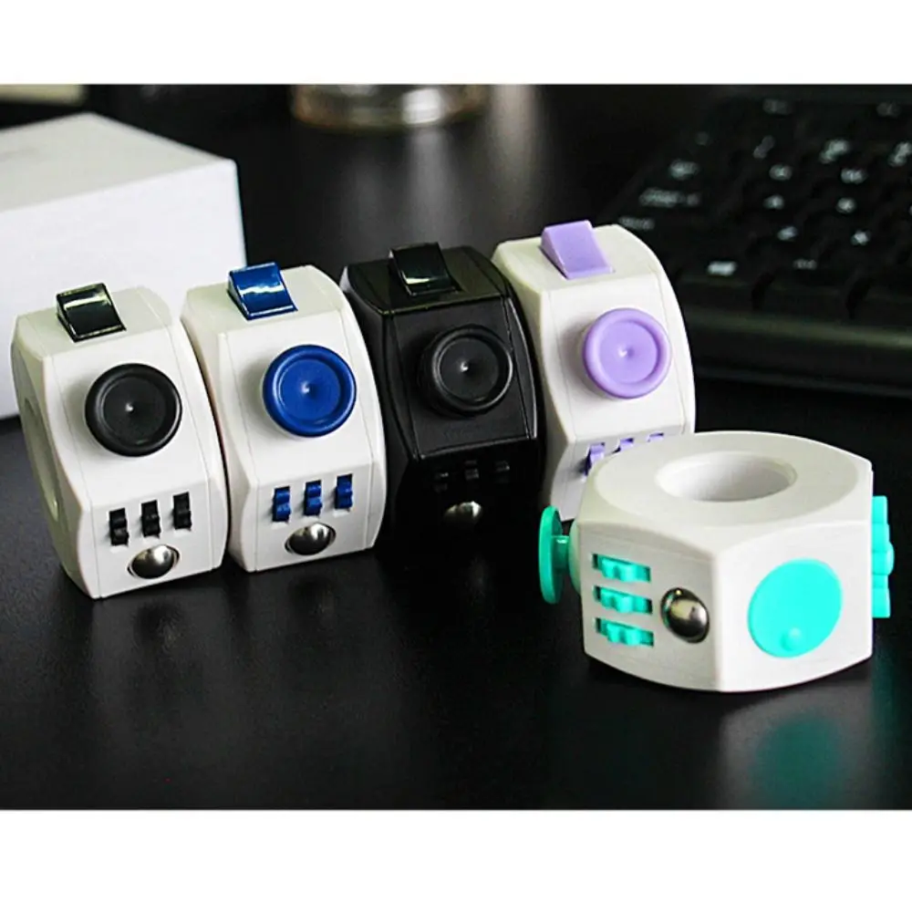 Plastic Spinning Top Multiple Gameplay Rotating Chain Fidget Ring Sensory Tool Anxiety Management Fingertip Sprocket