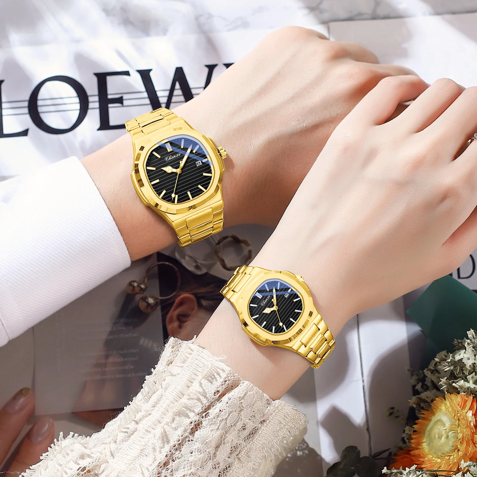 2 pezzi di orologi da coppia di lusso orologio da polso da uomo d'affari in acciaio inossidabile dorato impermeabile con calendario al quarzo da donna di alta qualità