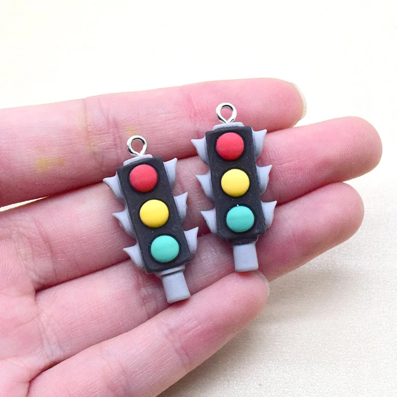 10pcs Cartoon Resin Flatback Traffic Lights Charms Cute Earring Keychain Pendant Jewelry Making Diy Crafts W57