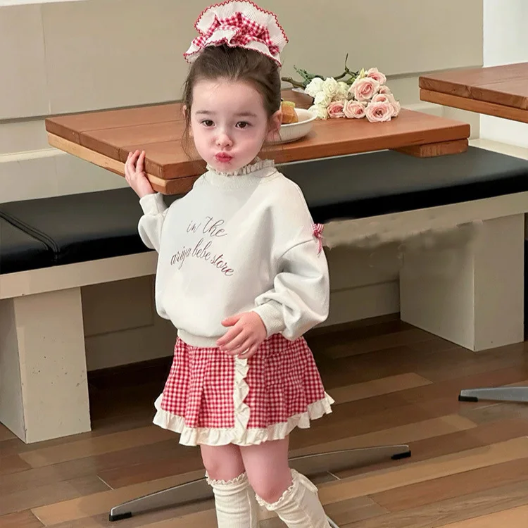 

Girls' Long Sleeve Pullover Sweatshirt Autumn 2025 New Baby Alphabet Lace Lapel Sweet Patchwork Top