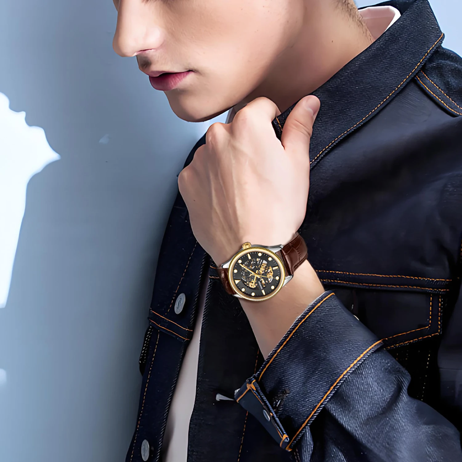 ساعة Deesio للرجال هيكل عظمي أوتوماتيكية مضيئة مقاومة للماء من الفولاذ المقاوم للصدأ وحزام جلدي كريستال الياقوت كاجوال للأعمال