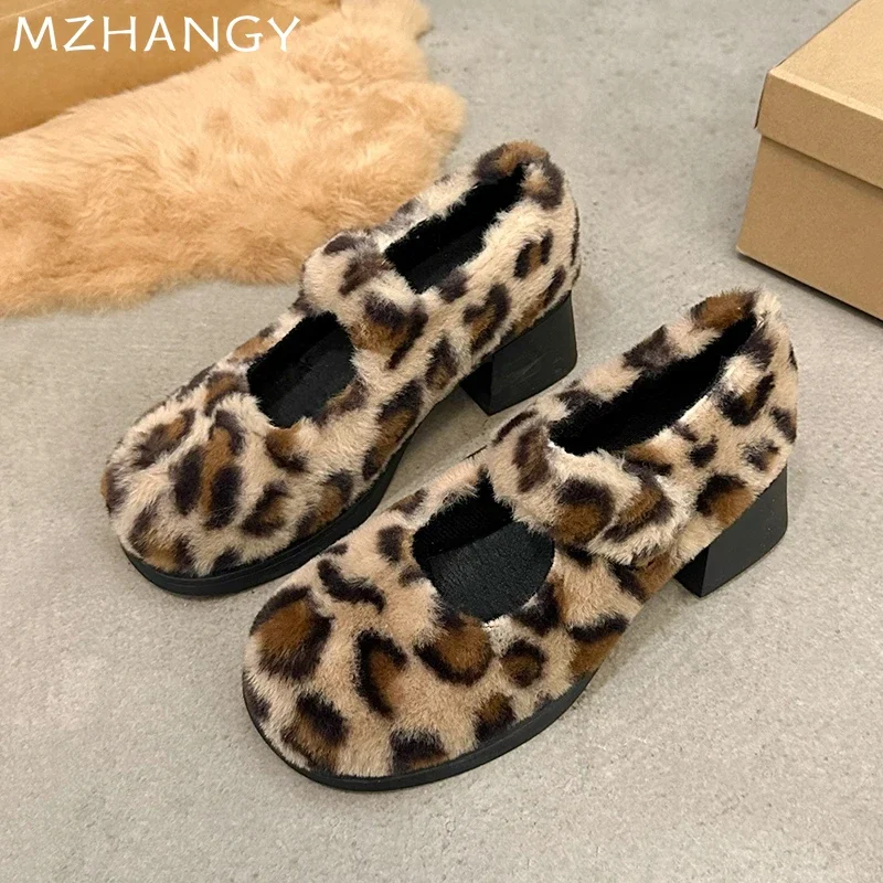 Zapatos Mary Jane de piel de leopardo para Mujer, tacones medios, Zapatos cálidos de algodón a la moda, botas de nieve de invierno, zapatos de tacón, vestido nuevo para Mujer