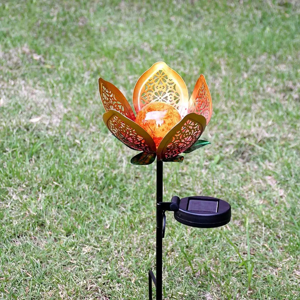 

Солнечная лампа в форме лотоса, железный светильник на солнечной энергии для улицы, водонепроницаемый, с LED-подсветкой, ажурный дизайн в виде цветка