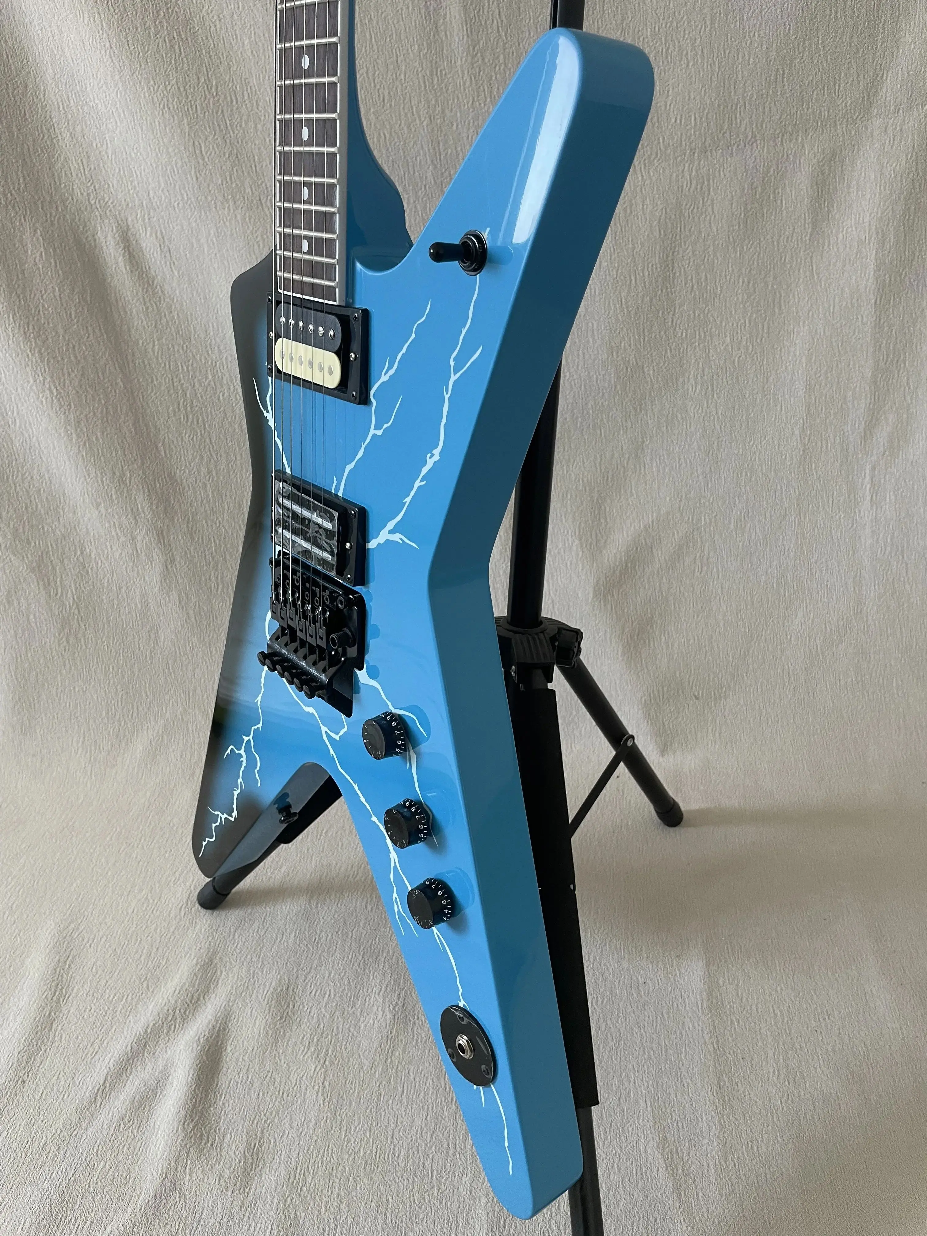 Custom Dimebag Darrel the Dean ML Shaped Shaped Guitar Lightning Veneer