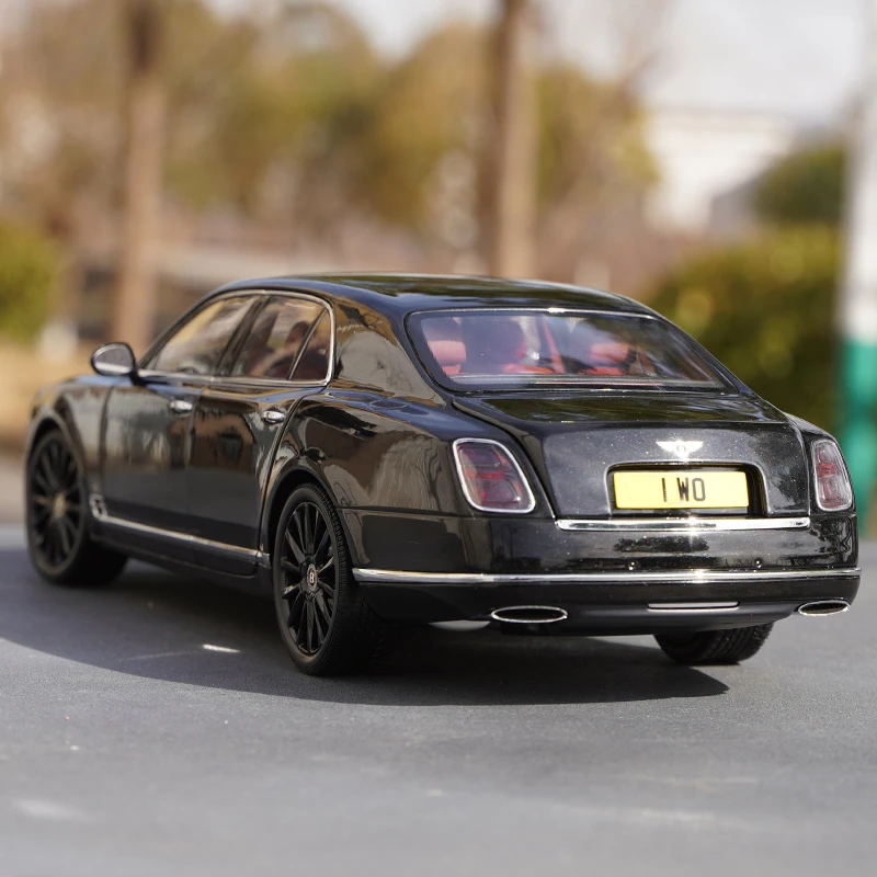 1:18 ALMOST REAL AR Bentley Mulsanne Centennial Edition automodel