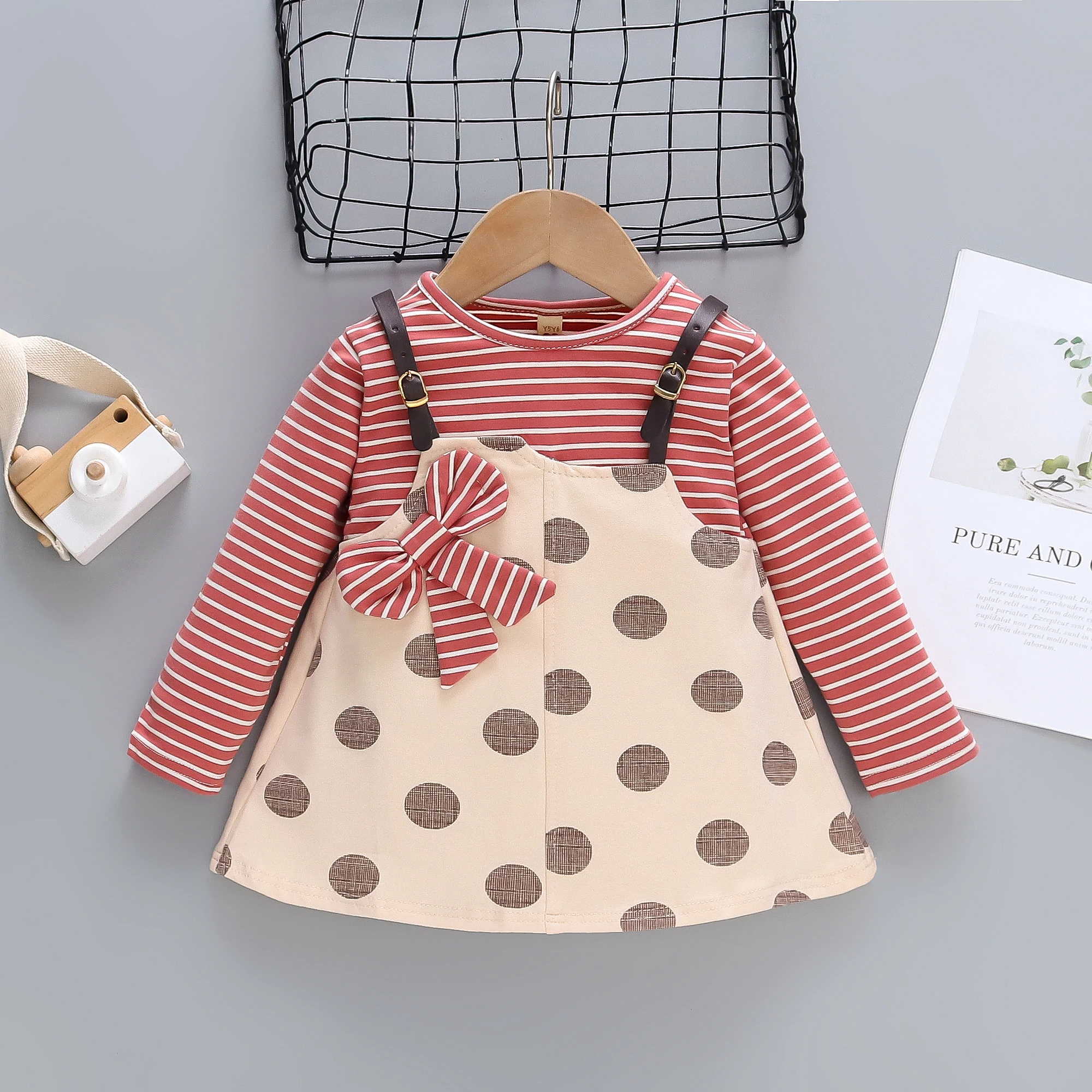 Girls\' Spring and Autumn Long sleeved Dress Baby Stripe Spliced Large Round Dot Fake Two Piece Children\'s Bow Dress