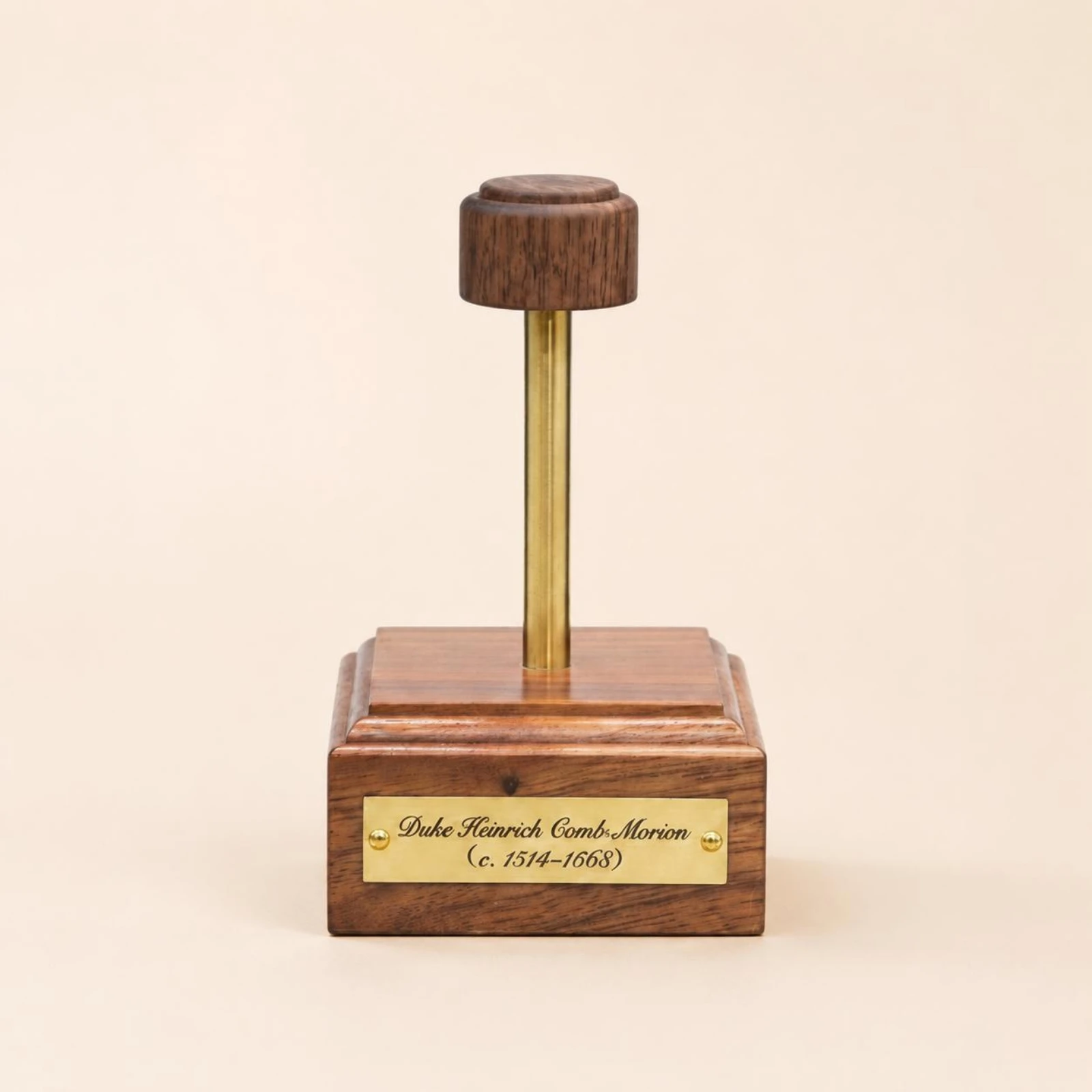 

1/6 Figure Stand Solid Wood Wooden Display Base Helmet Display Stand Detachable Toy Accessory Connectable for Collectors