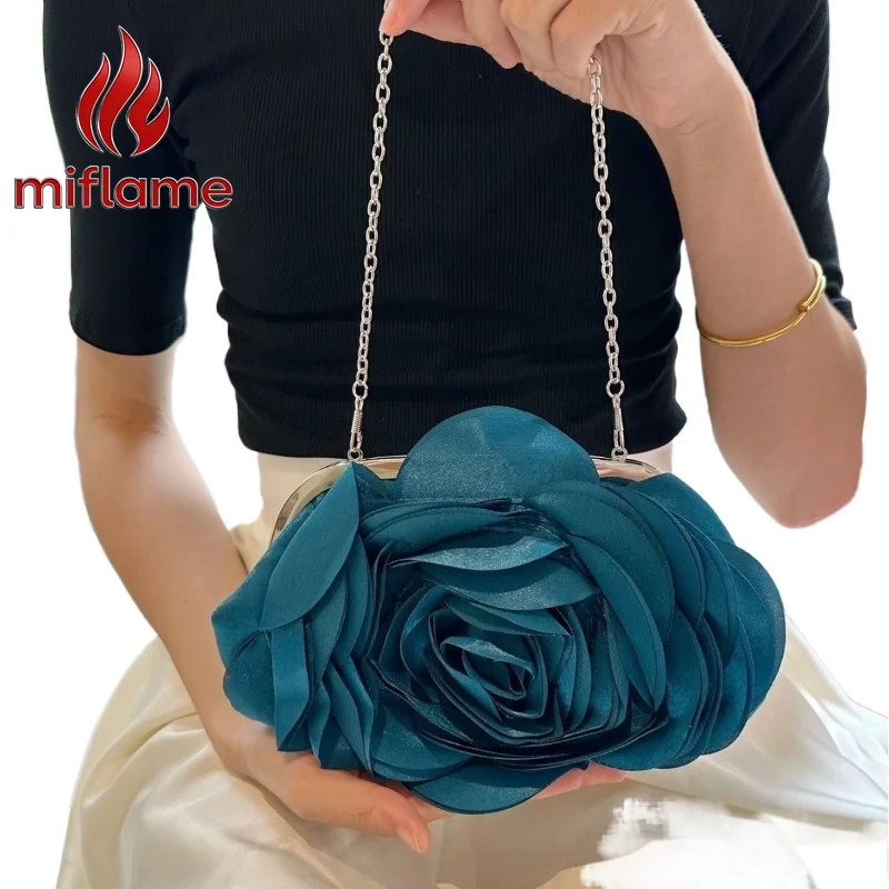 

Elegant Vintage Floral Rose Evening Clutch Bag New Chinese Style Cheongsam Retro Crossbody Top Handle Purse for Women