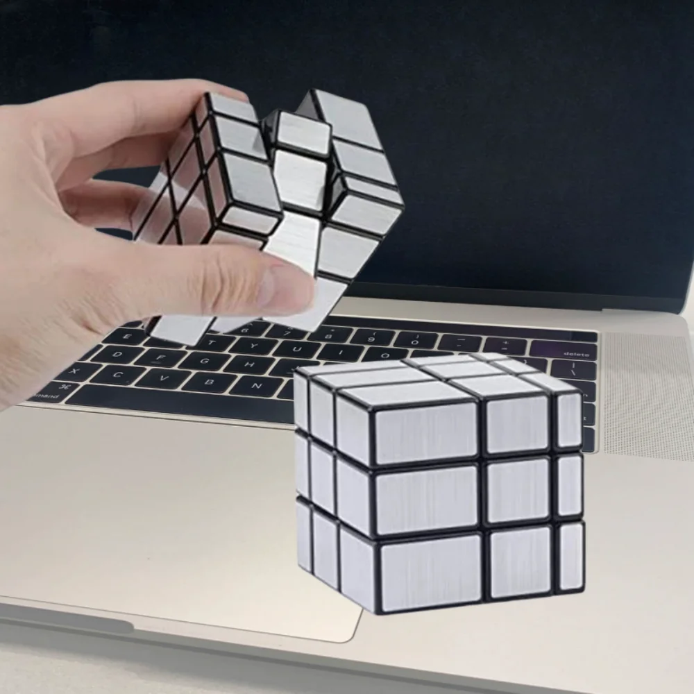 Cubo a specchio 2x2 3x3 Cubo antistress in oro e argento Forma speciale Cubo di velocità Giocattolo puzzle Puzzle per bambini Giocattolo regalo