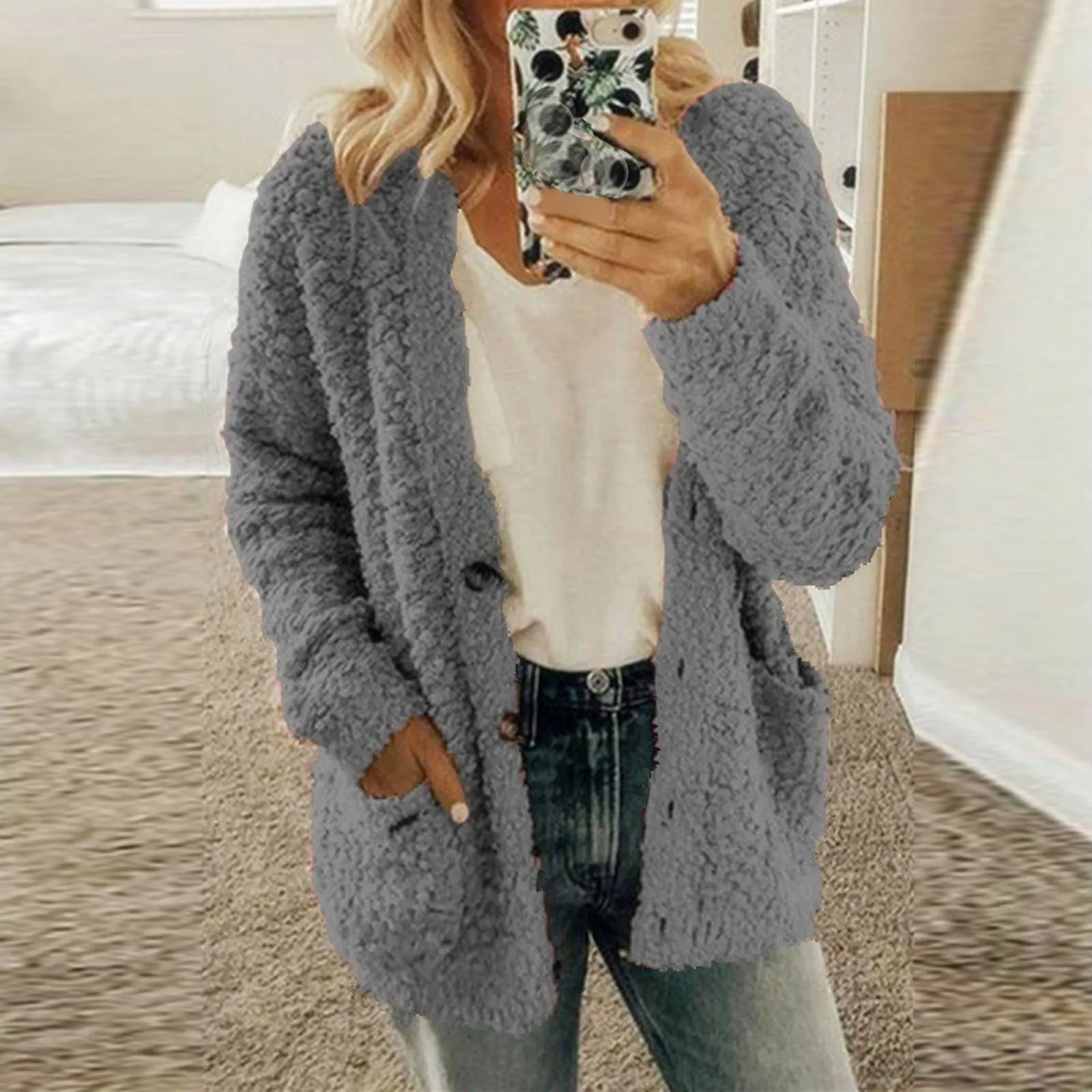 

Plush Solid Color Women Autumn Winter Loose Warm Coat High Quality Fleece Button Jacket Female Casual Veste Femme Plus Size 5XL