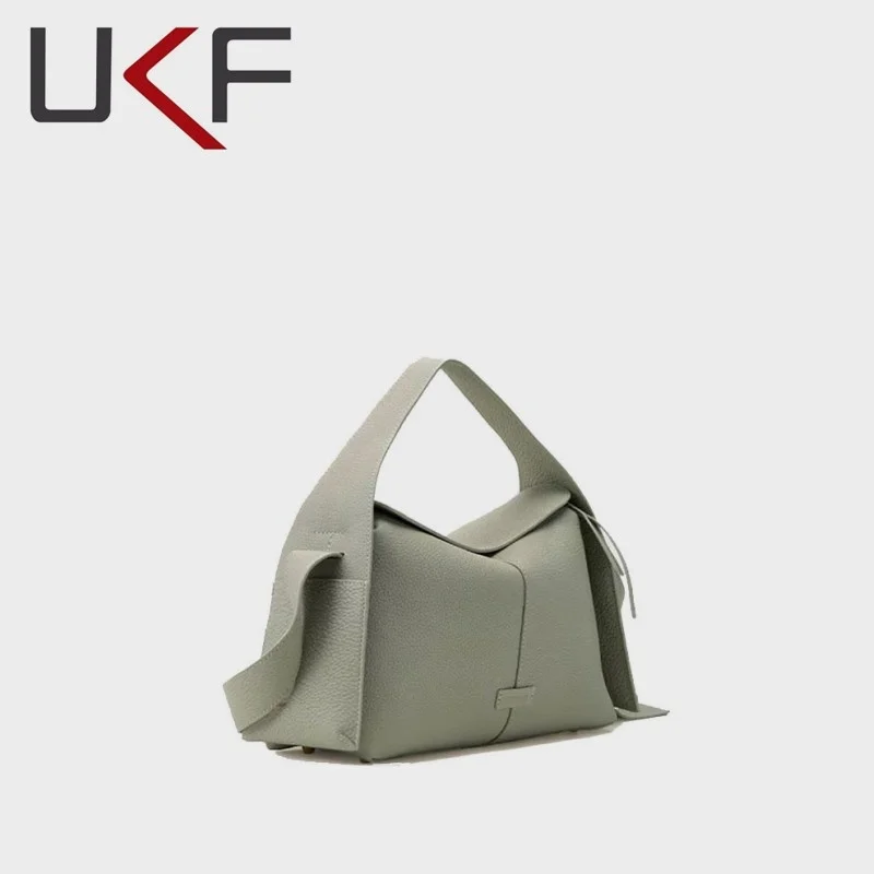 UKF New Niche Fashion Trend Shoulder Bags Versatile Portable Casual Large Capacity Shoulder Strap Design Commuting Handbag