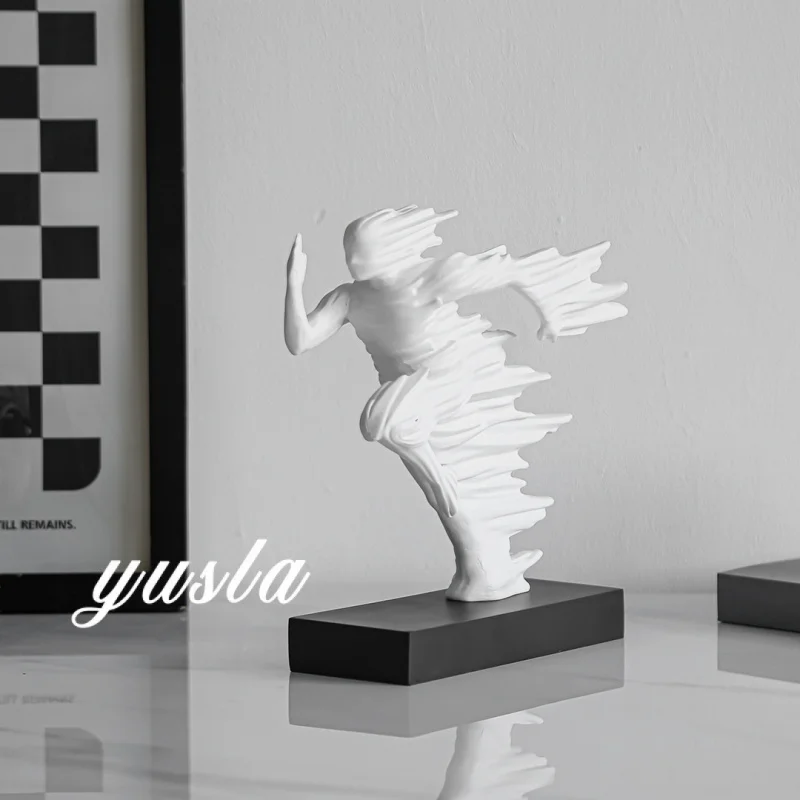 Minimalist figure sculpture for hotel model rooms, living room TV cabinet tabletop art ornament, light luxury soft decoration