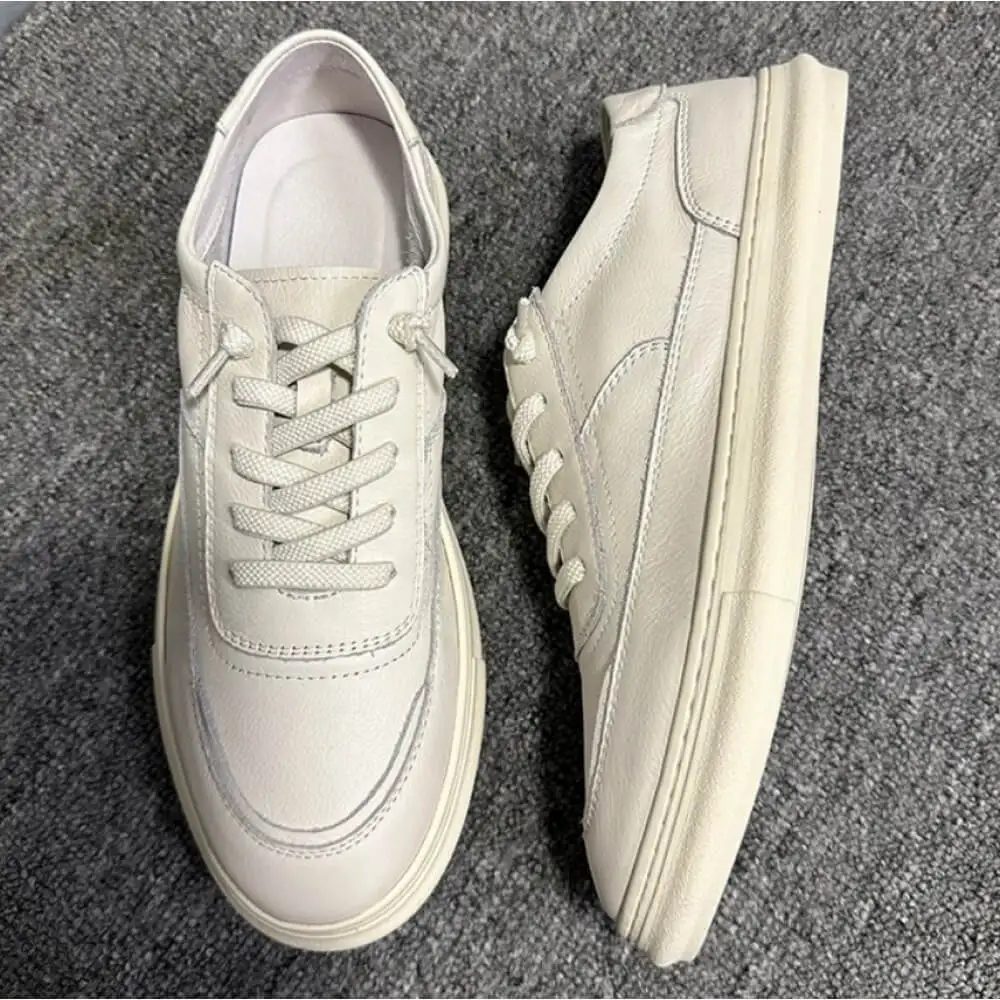 Handcrafted Off-White Leather Classic Sneaker – Superior Craftsmanship, Timeless Charm