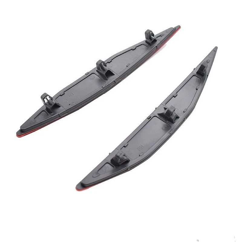 

1Pair Left Right Rear Bumper Reflector Reflective Stripe For Golf 7.5 MK7.5 5GG 945 105 5GG 945 106