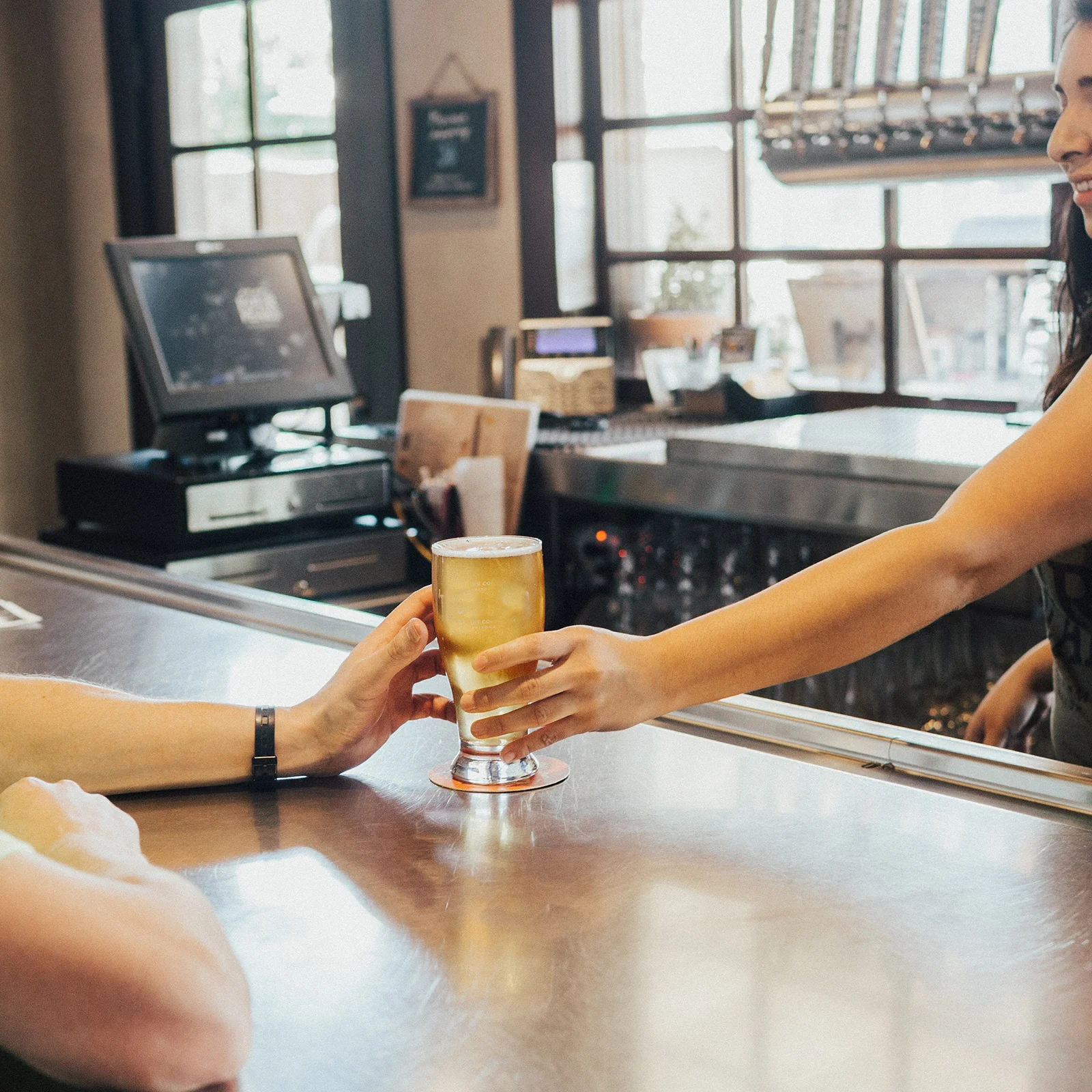 

4pcs Ice Dessert Serving Transparent Pudding High Based Juice Plastic Drink Cup For Party Home Dessert Cup Use