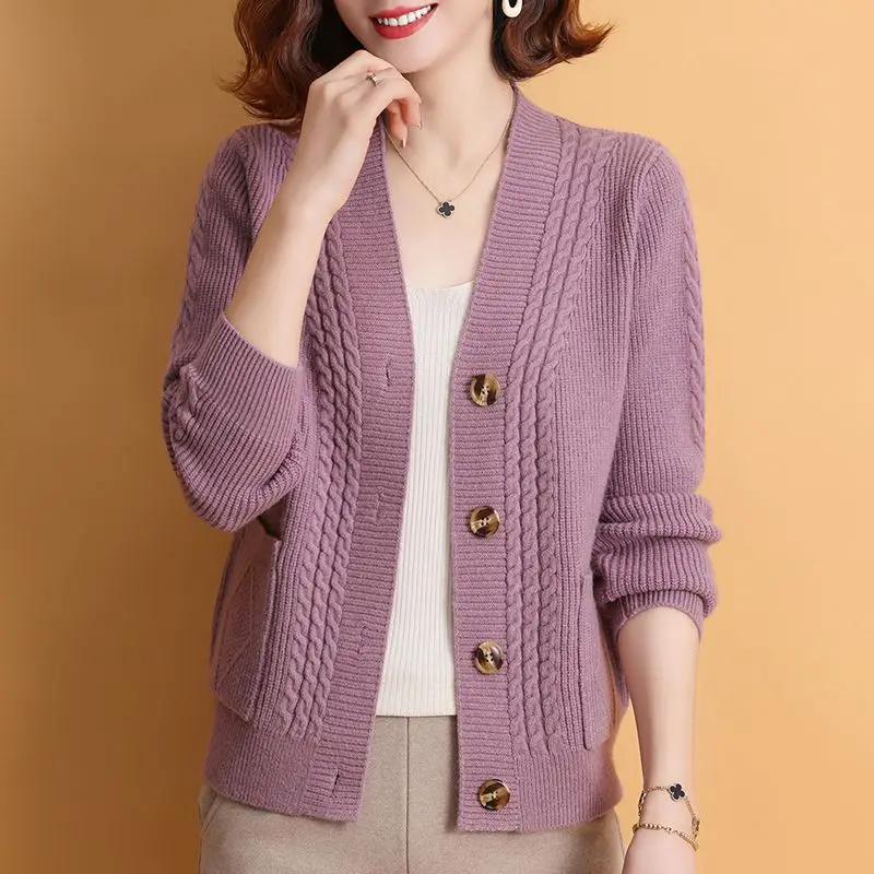 Chicken Heart Collar Sweater Spring New Style Spring and Autumn Outfit Shawlsolid Color V-neck Knitted Cardigan Trendy Outerwear