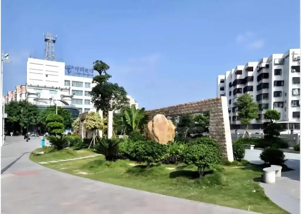 

Беспроводной цифровой термометр с ЖК-дисплеем C/F и кронштейном, цифровой измеритель температуры и влажности с наружной рамой для патио, домашнего бассейна