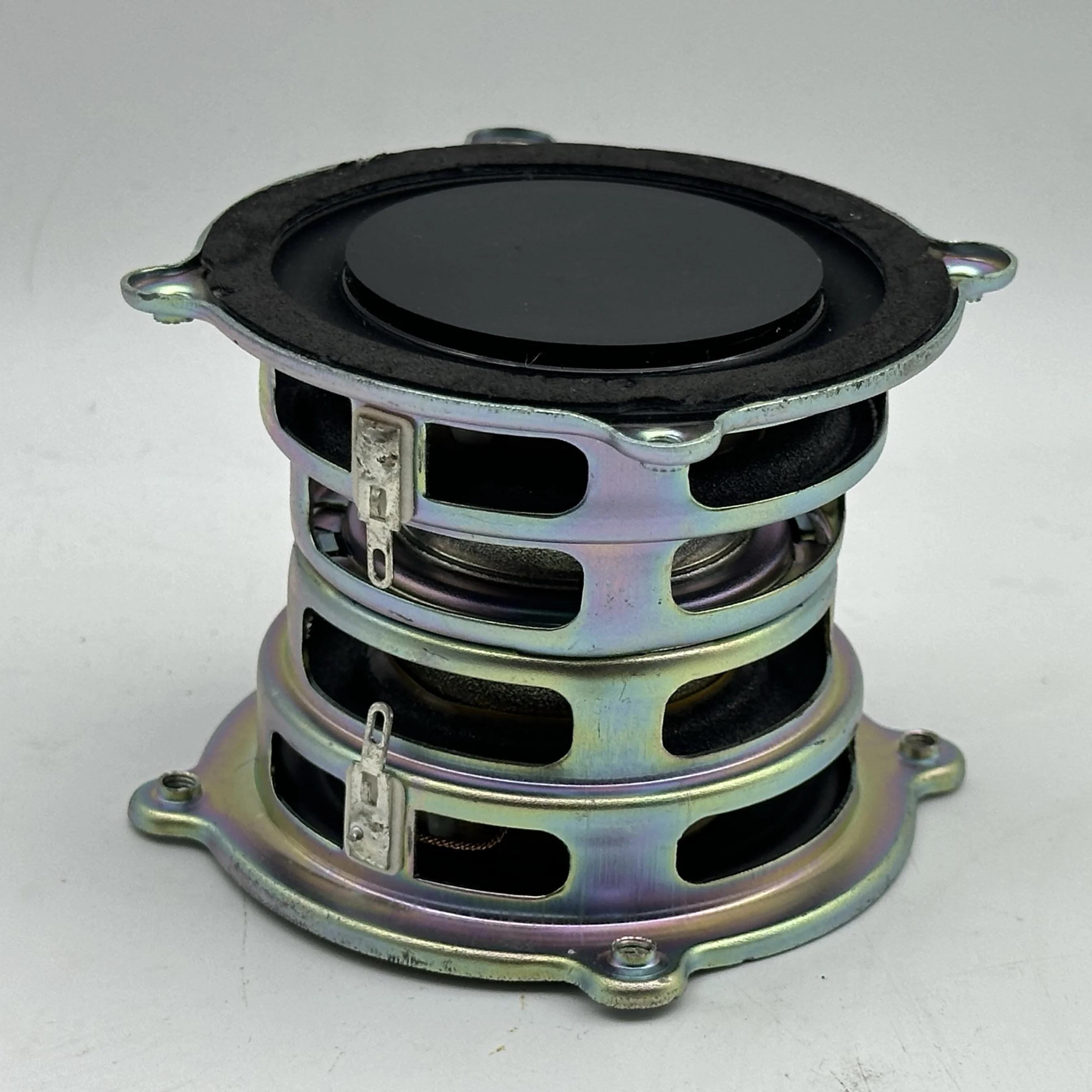 

Conjoined double-headed subwoofer fever speaker