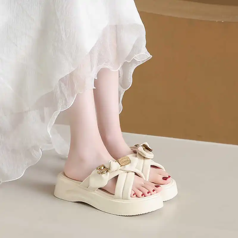 Verão aberto de volta designer de luxo sapatos femininos chinelos sandálias sapatos devido à sandália tênis esportes tenni novo em